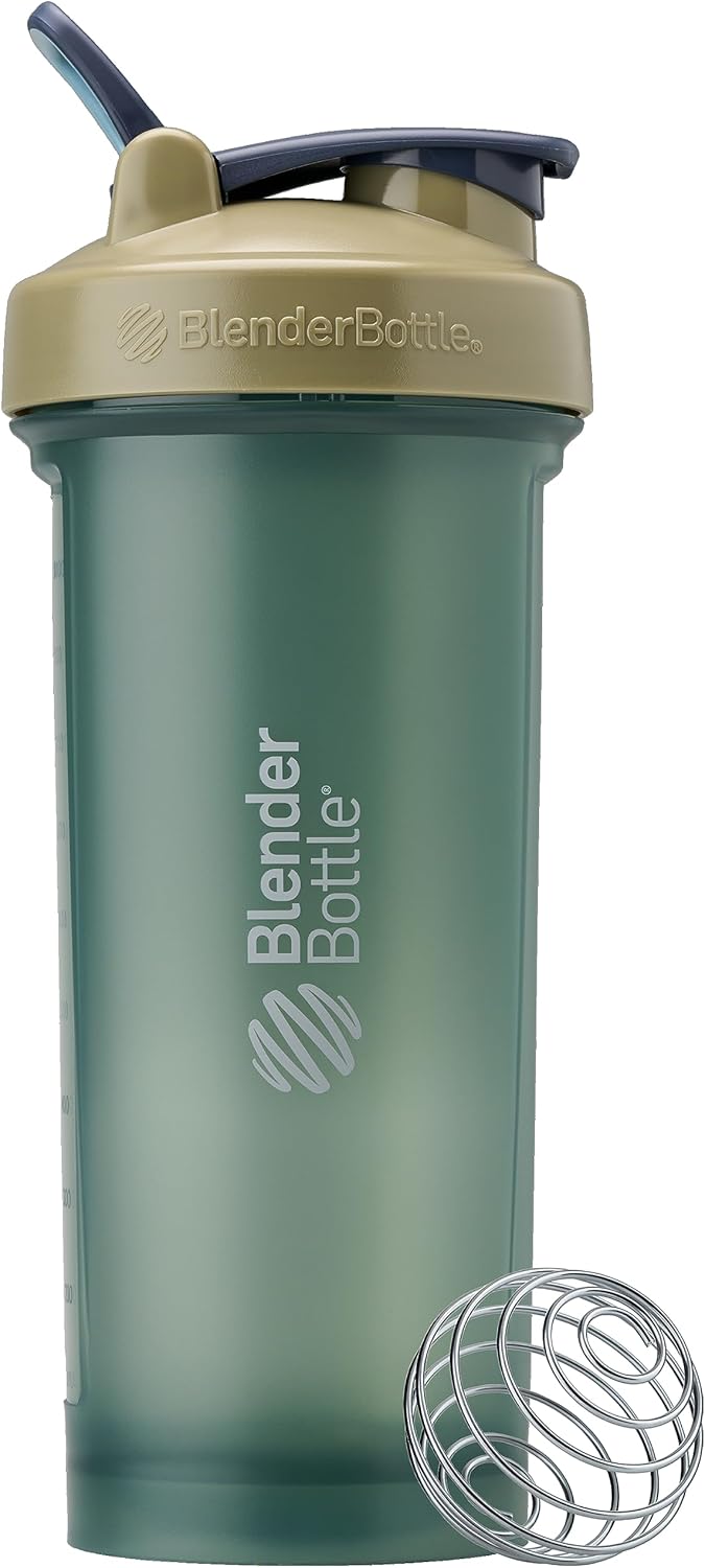 BlenderBottle Classic V2 Shaker Bottle Perfect for Protein Shakes and Pre Workout, 20-Ounce, Clear/Black