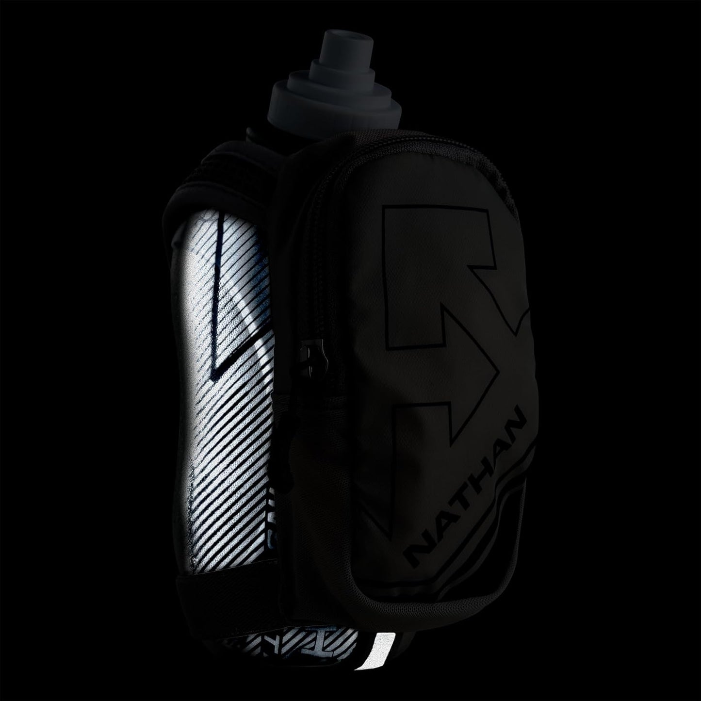 Nathan SpeedDraw Plus Insulated Handheld Water Bottle – Grip-Free Running Flask for Runners, Hiking, and Sports