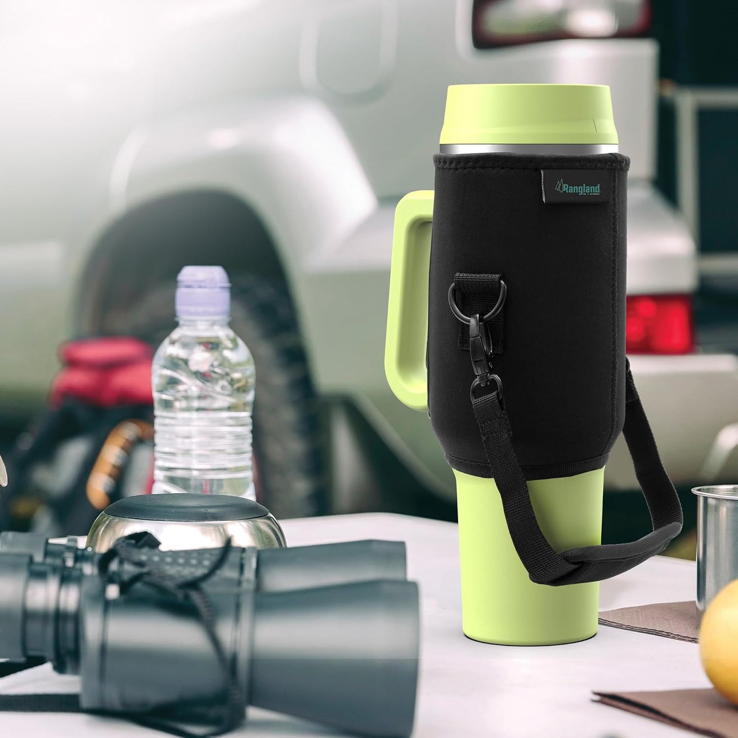 Leak-proof 40 oz Tumbler with Handle and Carrier Bag, Spill-proof Insulated Water Bottle Cup with Sport Straw Lid and Padded Hand Strap, Neoprene (Light Cream)