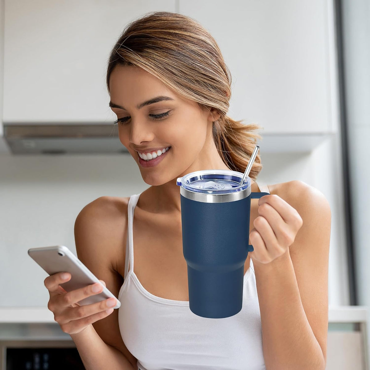 20 oz Tumbler with Handle, insulated cup coffee mug with lid, straw and handle, Double Wall Stainless Steel Vacuum Coffee Tumbler travel mug spill proof, 1pcs Navy Blue