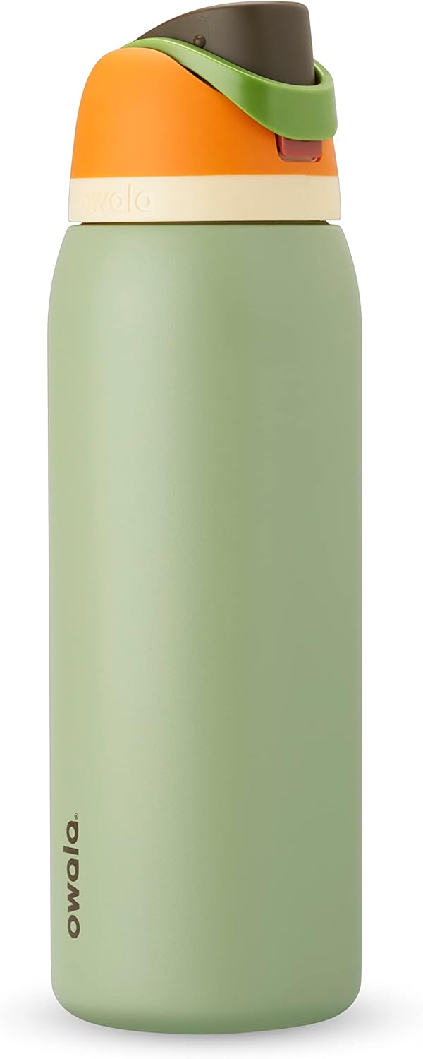Owala FreeSip Insulated Stainless Steel Water Bottle with Straw, BPA-Free Sports Water Bottle, Great for Travel, 32 Oz, Denim