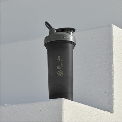 BlenderBottle Classic V2 Shaker Bottle Perfect for Protein Shakes and Pre Workout, 20-Ounce, Clear/Black