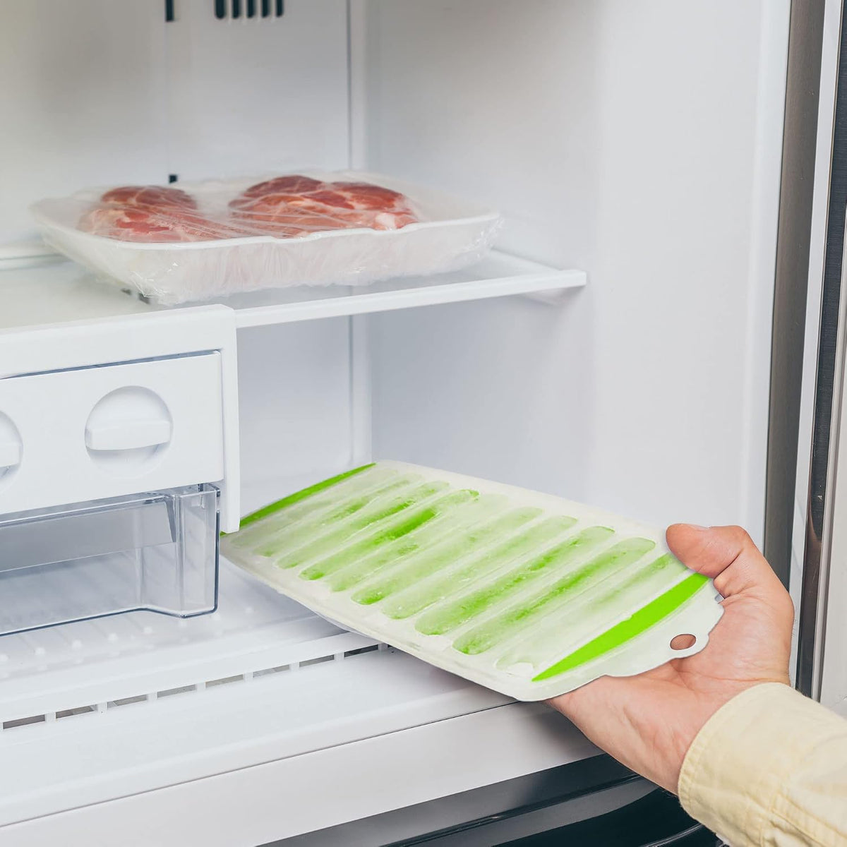 Slim Ice Stick Tray for Water Bottles, Green