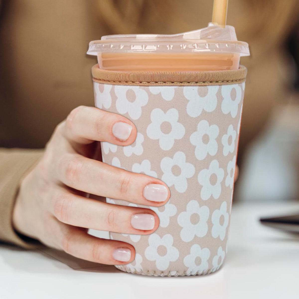 Reusable Insulated Neoprene Iced Coffee Cup Sleeve, Durable Drink Sleeve for Cold Beverages, Beverage Holder for Iced Coffee (Floral Checkers)