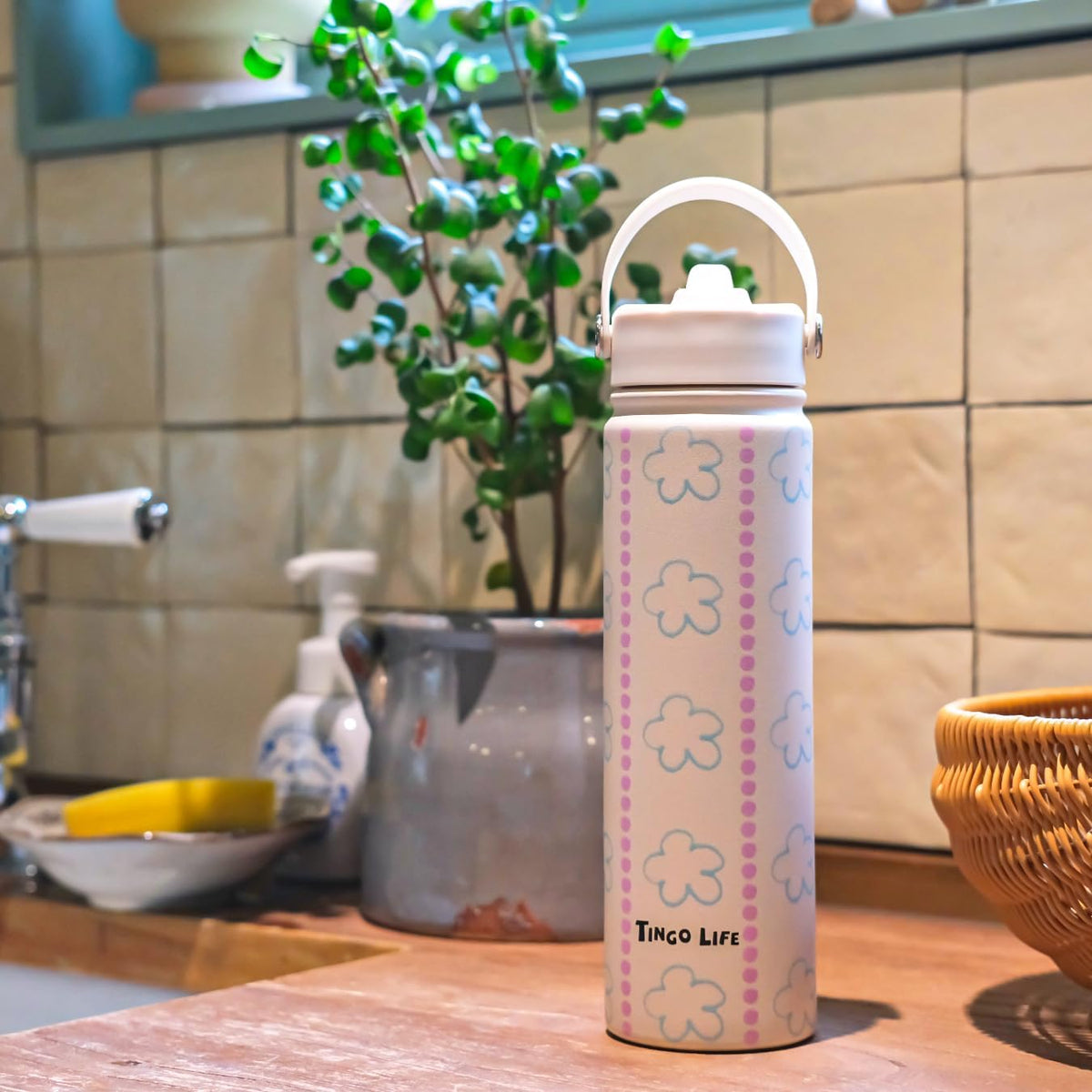 25oz Insulated Stainless Steel Aesthetic Cute Water Bottle - 2 Lids Included (Straw + Sport Handle), Leakproof BPA-Free, Dreamy Cream Cute Floral Design, Perfect Gym/Yoga/Office Companion