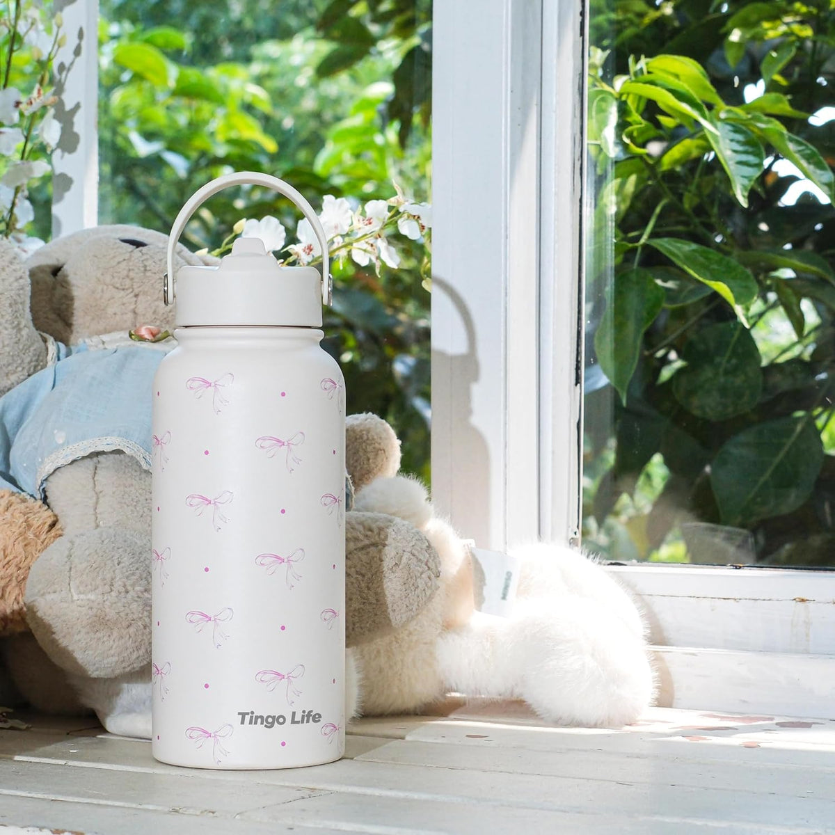 25oz Insulated Stainless Steel Aesthetic Cute Water Bottle - 2 Lids Included (Straw + Sport Handle), Leakproof BPA-Free, Dreamy Cream Cute Floral Design, Perfect Gym/Yoga/Office Companion