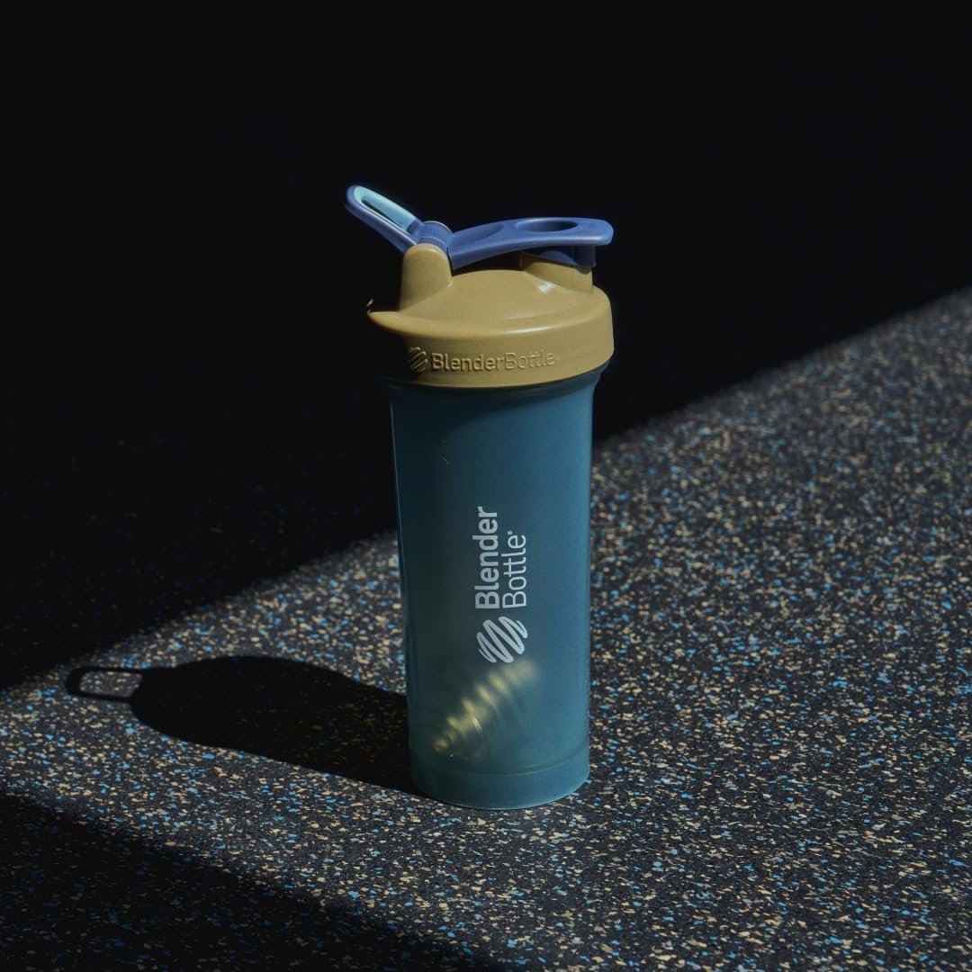 BlenderBottle Classic V2 Shaker Bottle Perfect for Protein Shakes and Pre Workout, 20-Ounce, Clear/Black