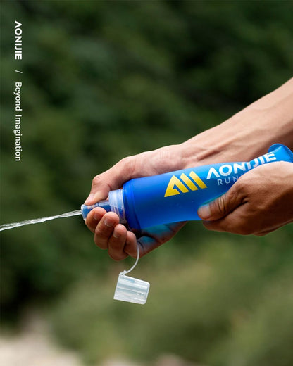 AONIJIE Running Water Bottle Hand Held for Runners, Fit 6.8 Inches Phone, Collapsible 17oz/500ml Soft Flask, Adjustable Strap Handheld for Walking, Hiking
