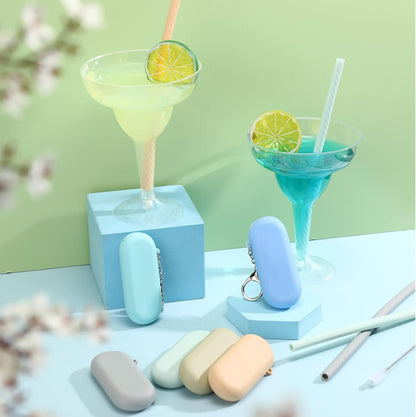 Meanplan 8 Set Cruise Ship Essentials,Silicone Straws with Case Reusable Foldable Portable Drinking Straw for Party Travel Cold or Hot with Carry Case and Cleaning Brushes (Rainbow Colors)