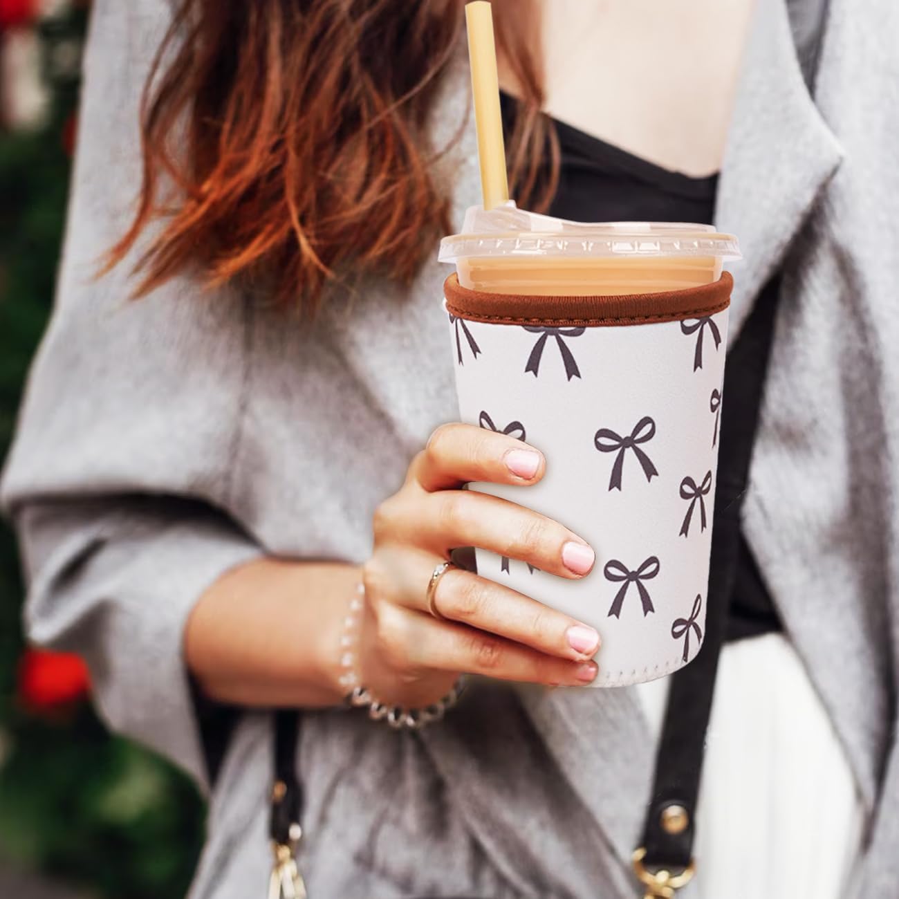 Reusable Insulated Neoprene Iced Coffee Cup Sleeve, Durable Drink Sleeve for Cold Beverages, Beverage Holder for Iced Coffee, Floral Checkers