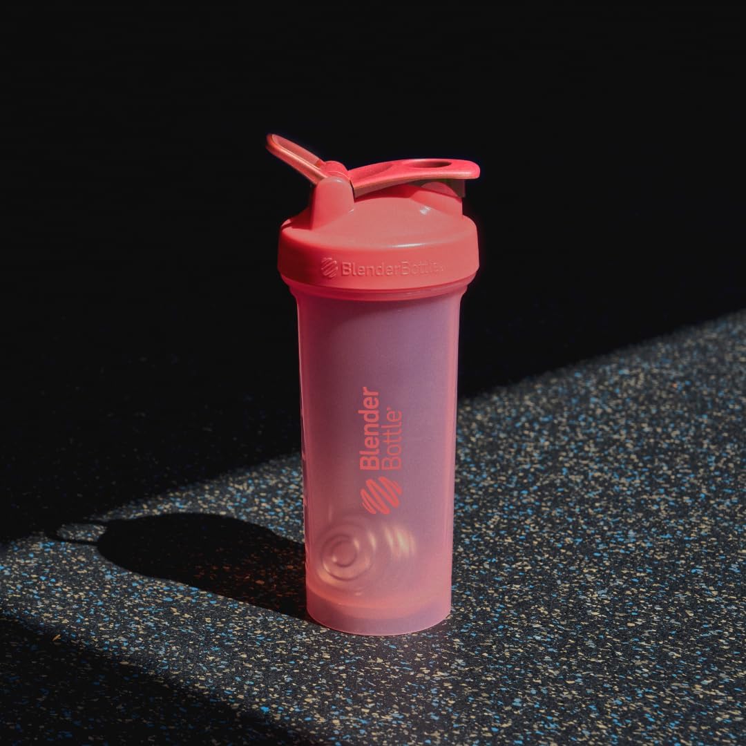 BlenderBottle Classic V2 Shaker Bottle Perfect for Protein Shakes and Pre Workout, 20-Ounce, Clear/Black
