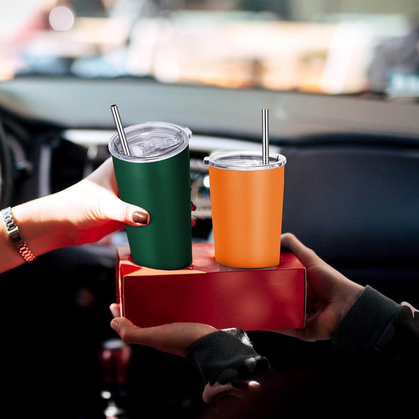 VEGOND 20oz Tumbler Bulk with Lid and Straw 1 Pack, Stainless Steel Vacuum Insulated Tumbler, Double Wall Coffee Cup Travel Mug, River Green