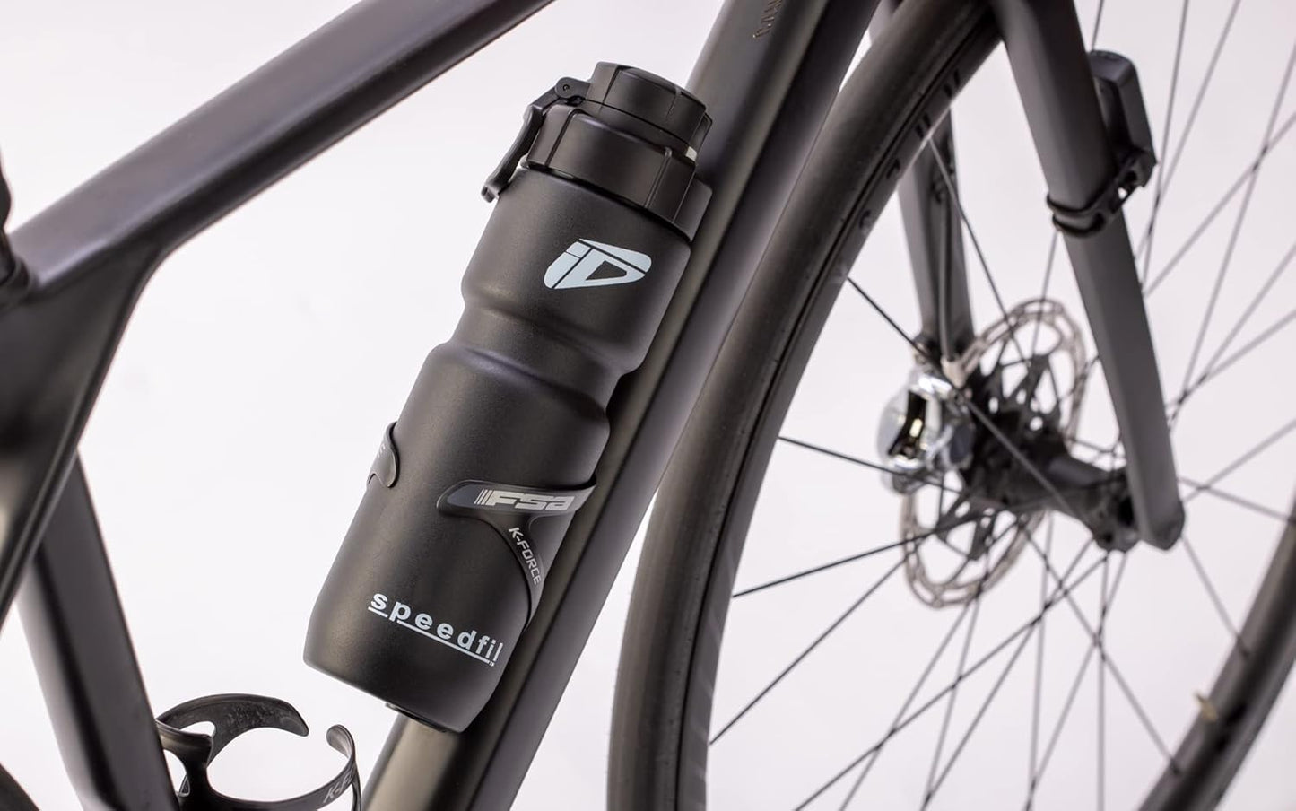 Speedfil Speedflask 21oz. Vacuum Insulated Stainless Steel Cycling Sports Water Bottle with NEW Bounce Back Lid 2.0 (Silver)