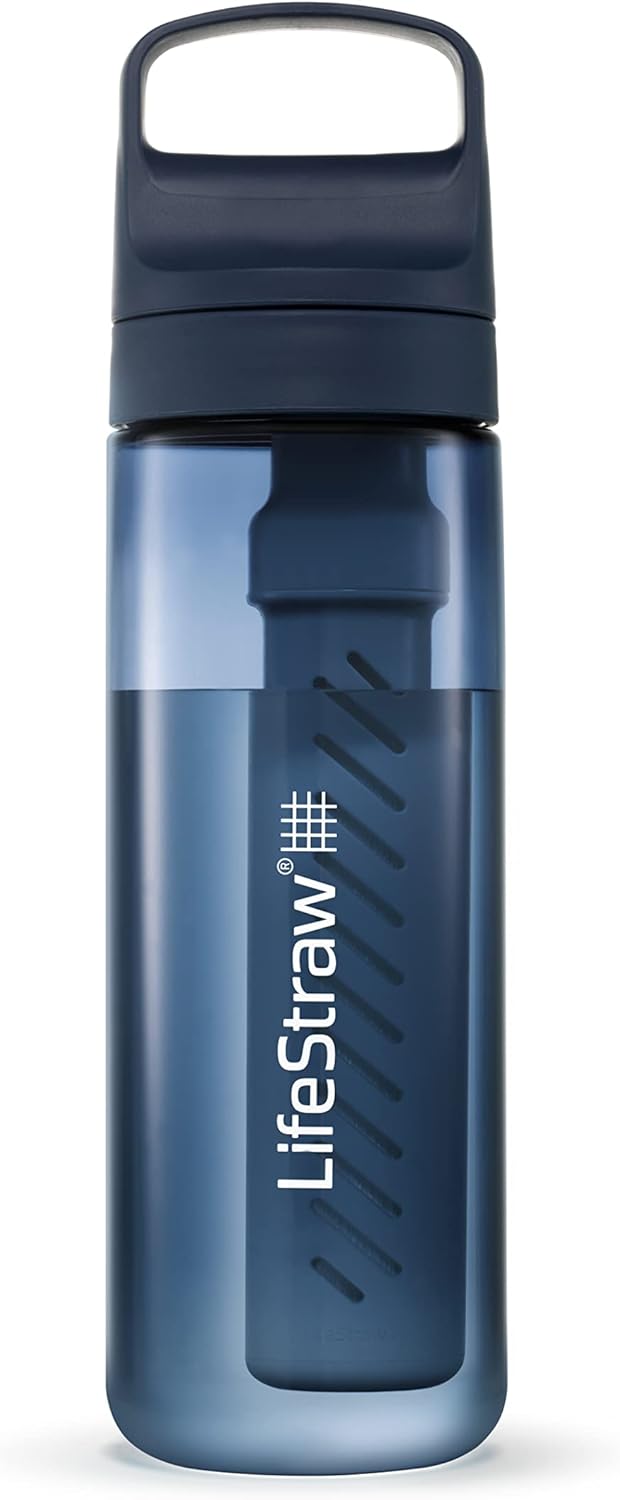 LifeStraw Go Series – BPA-Free Water Filter Bottle for Travel and Everyday use removes Bacteria, parasites and microplastics, Improves Taste, 22oz; Clear