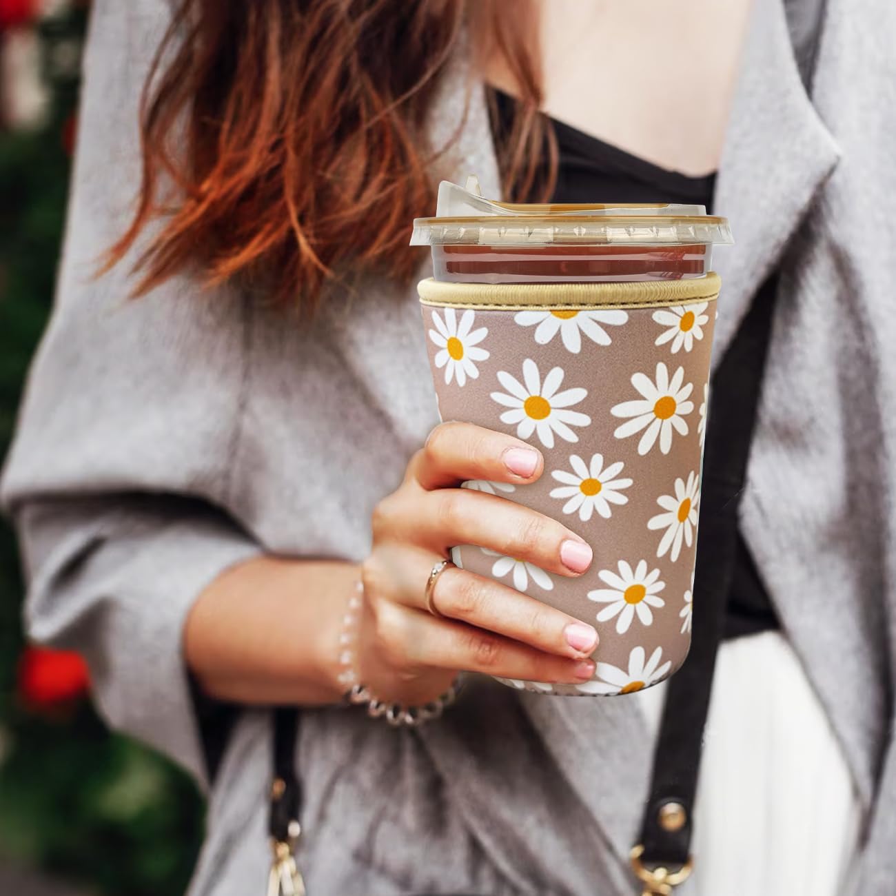 Reusable Insulated Neoprene Iced Coffee Cup Sleeve, Durable Drink Sleeve for Cold Beverages, Beverage Holder for Iced Coffee, Floral Checkers