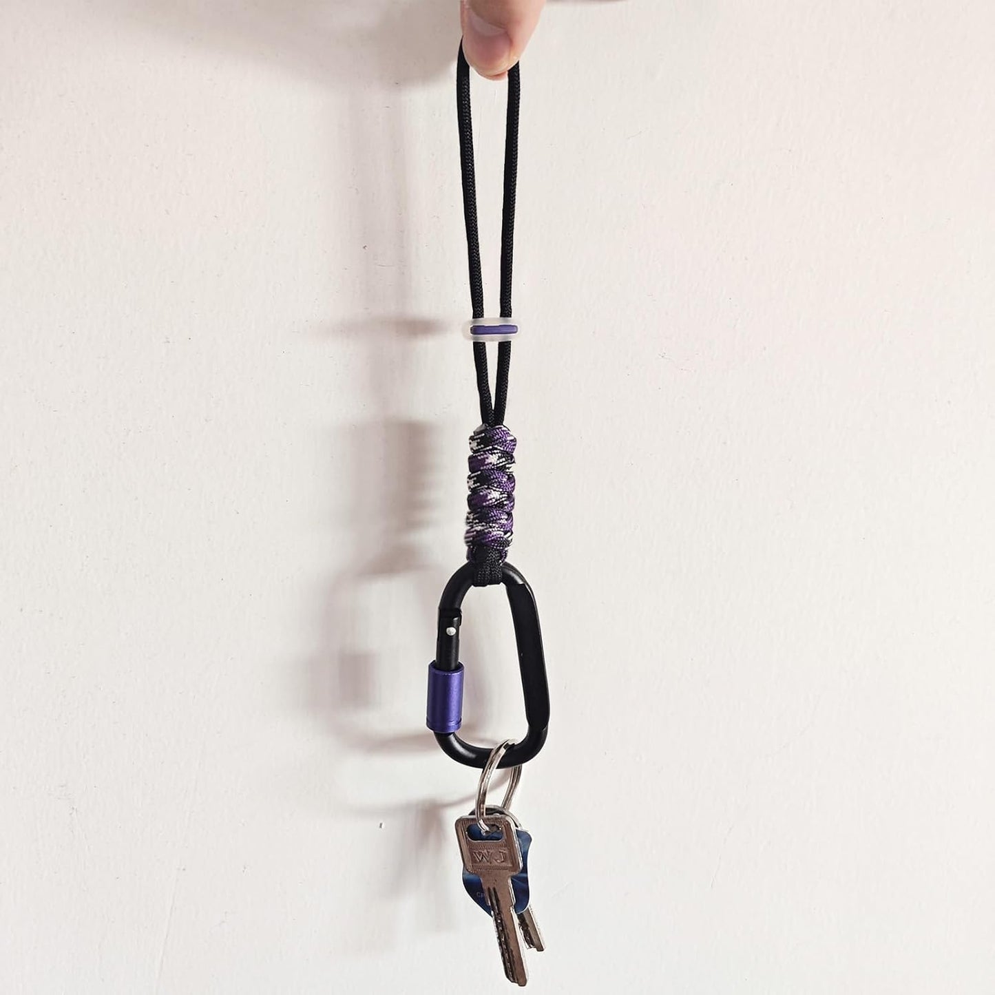 Paracord Keychain/Carabiner Clip - Jaymokes D Ring Metal Hook for Water Bottle, Key, Backpacks and More