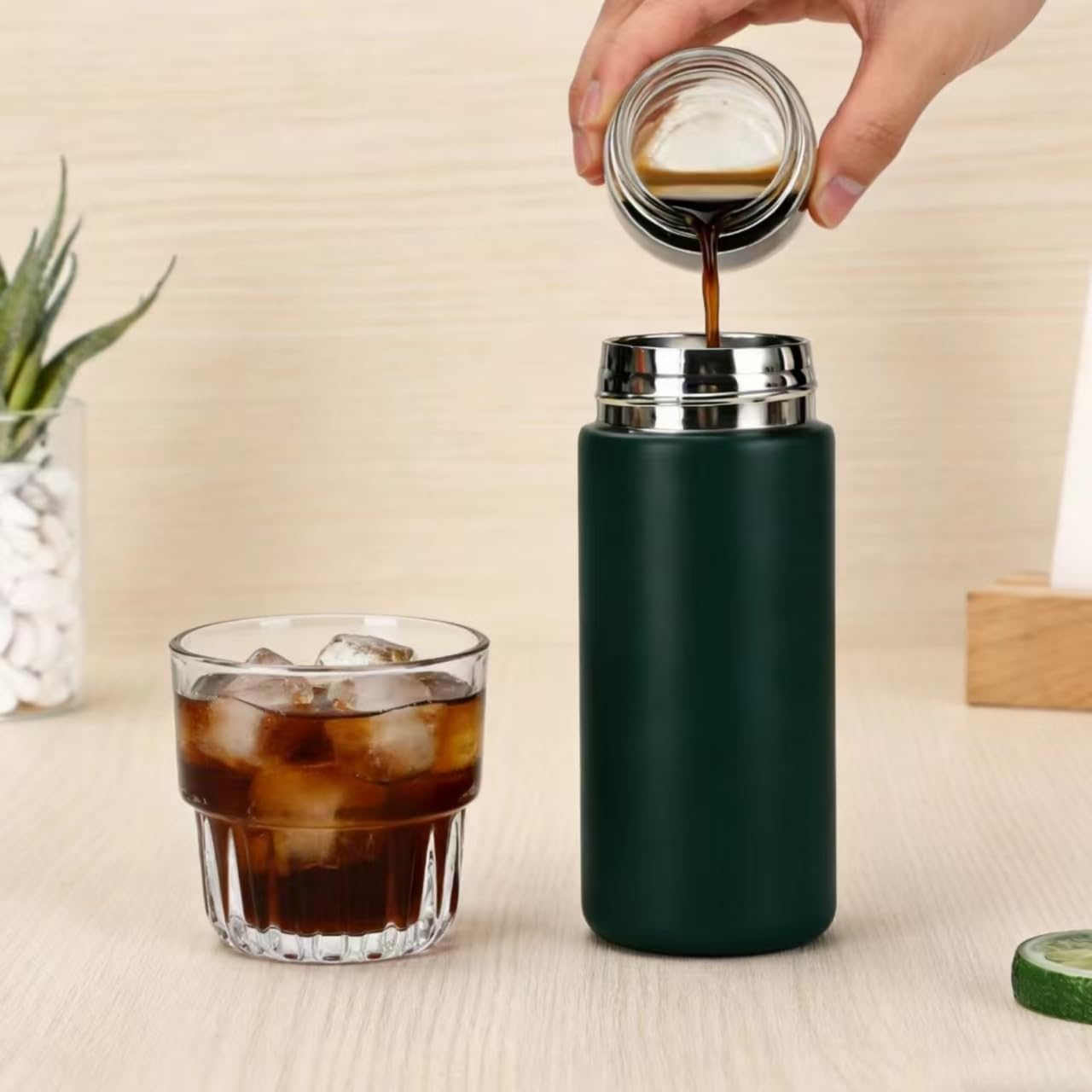 Insulated Water Bottle with Tea Infuser, Stainless Steel Insulated Flask, Leak Proof ，Vacuum Tumbler for Coffee, Tea and Drinks, BPA Free, Keeps Drinks Hot or Cold, 11oz (Green)