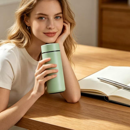 Insulated Water Bottle with Tea Infuser, Stainless Steel Insulated Flask, Leak Proof ，Vacuum Tumbler for Coffee, Tea and Drinks, BPA Free, Keeps Drinks Hot or Cold, 11oz (Green)