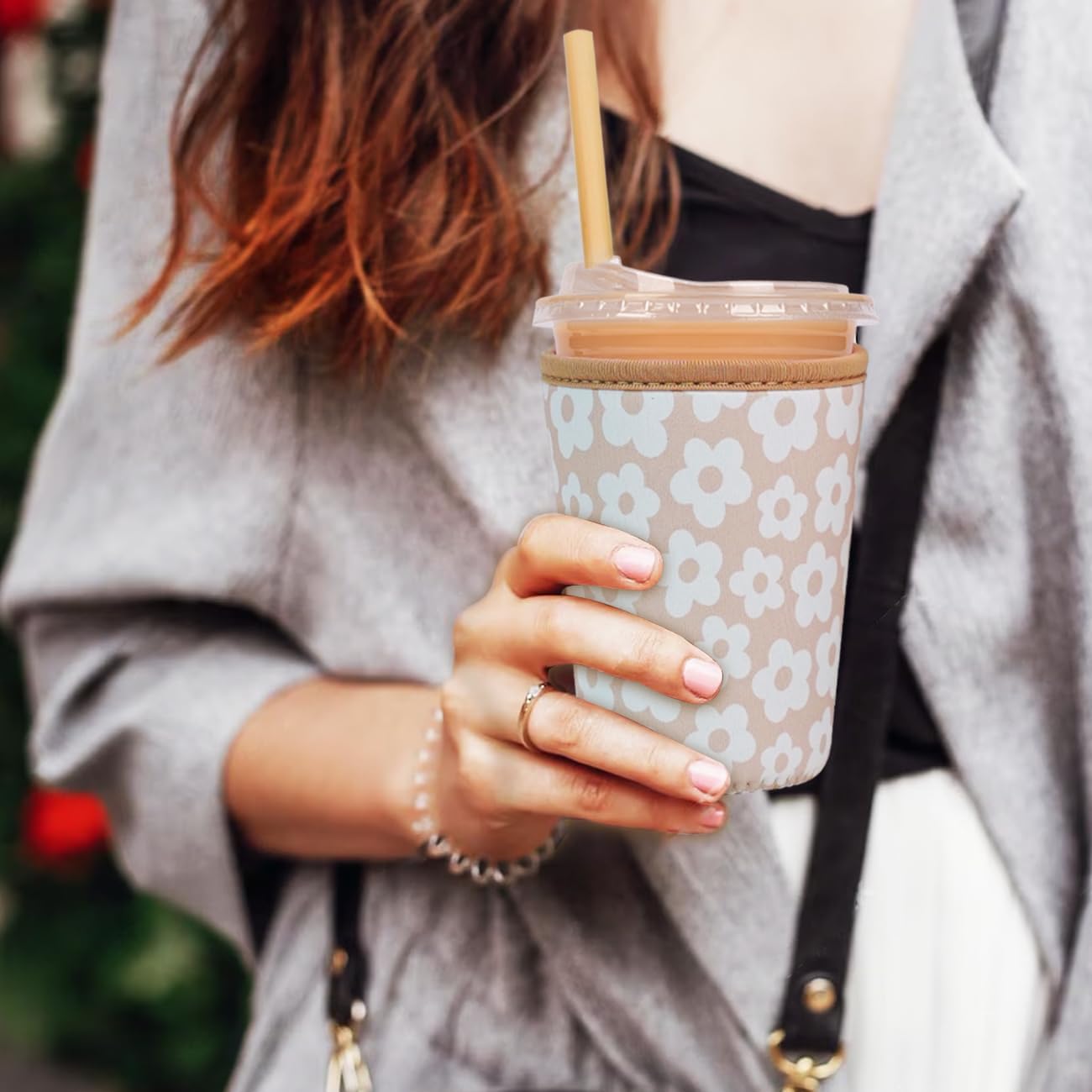 Reusable Insulated Neoprene Iced Coffee Cup Sleeve, Durable Drink Sleeve for Cold Beverages, Beverage Holder for Iced Coffee, Floral Checkers