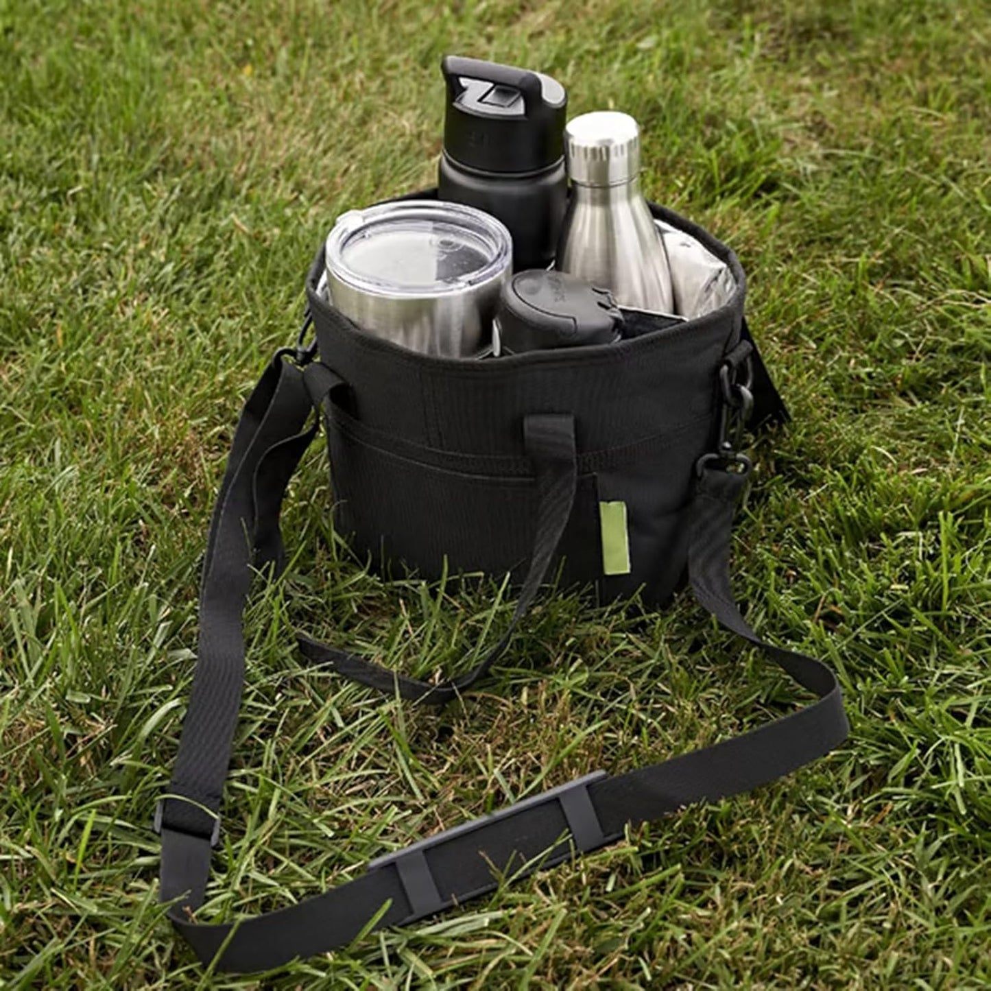 Family Size 4 Compartment Drink Carrier Bag, Cup Carrier Caddy for Hot & Cold Drinks, Portable Cup Holder for Car Travel, Beach, Picnic, Camping & Commute (Pink)