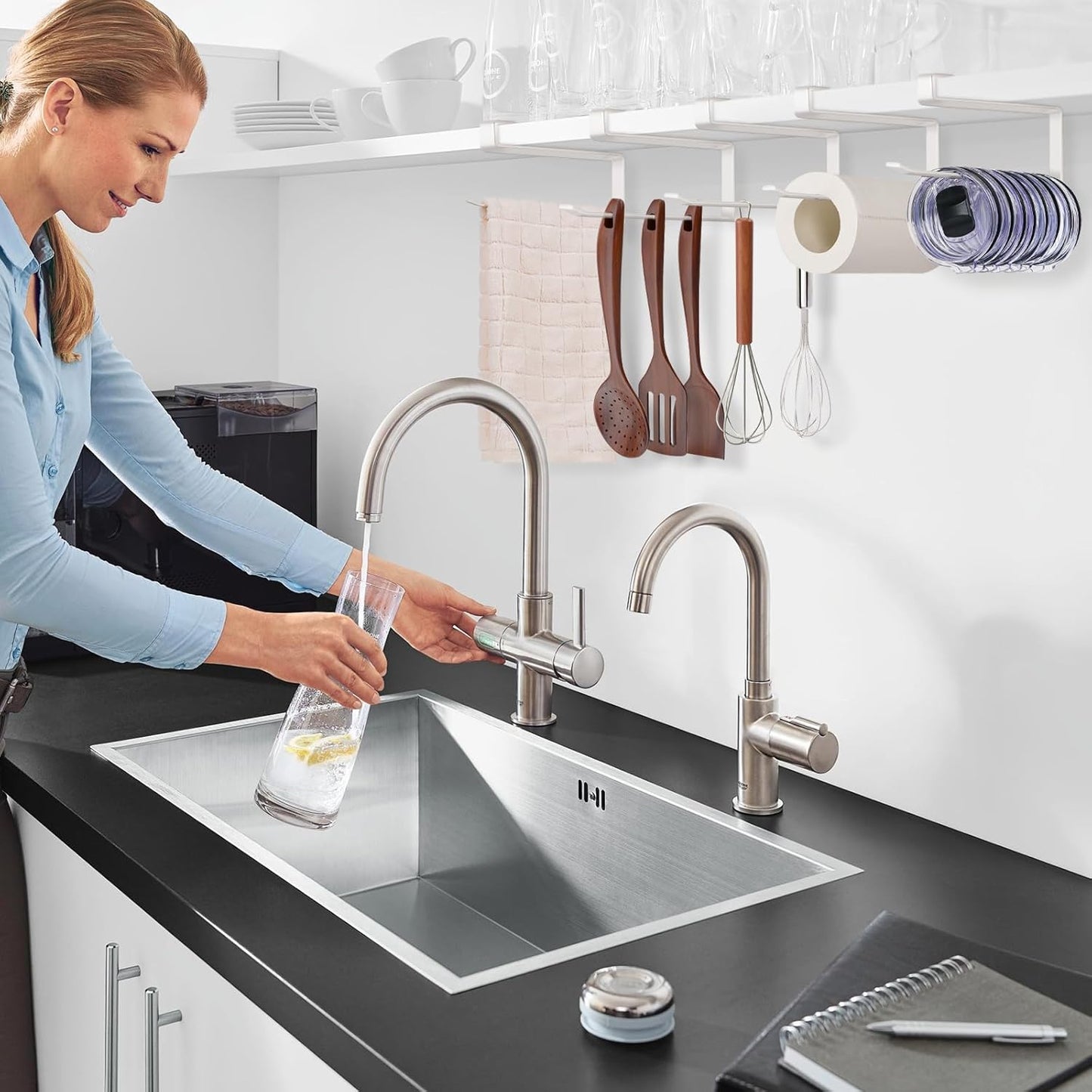 Tumbler Lid Organizer, Horizontal Tumbler Lid Storage Hook Up to 10 Lids, Space Saving Cup Lid Holders Under Cabinet Tumbler Lid Hook for Kitchen Organizer and Storage,Hanging Paper Towel Rack Hanger