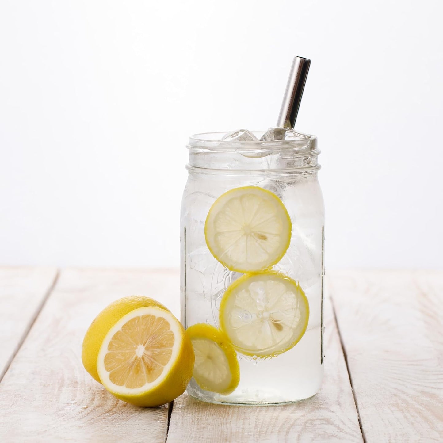 Reusable Wide Mouth Smoothie Boba Tea Cups Bubble Tea Cups with Lids and Silver Straws Mason Jars Glass Cups (2-pack, 32 oz mason jars)