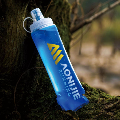 TRIWONDER Handheld Water Bottle for Running, Quick Grip Chill 17 oz Handheld Soft Water Bottle with Hand Strap Hydration Pack, BPA Sport Soft Flask (Blue)