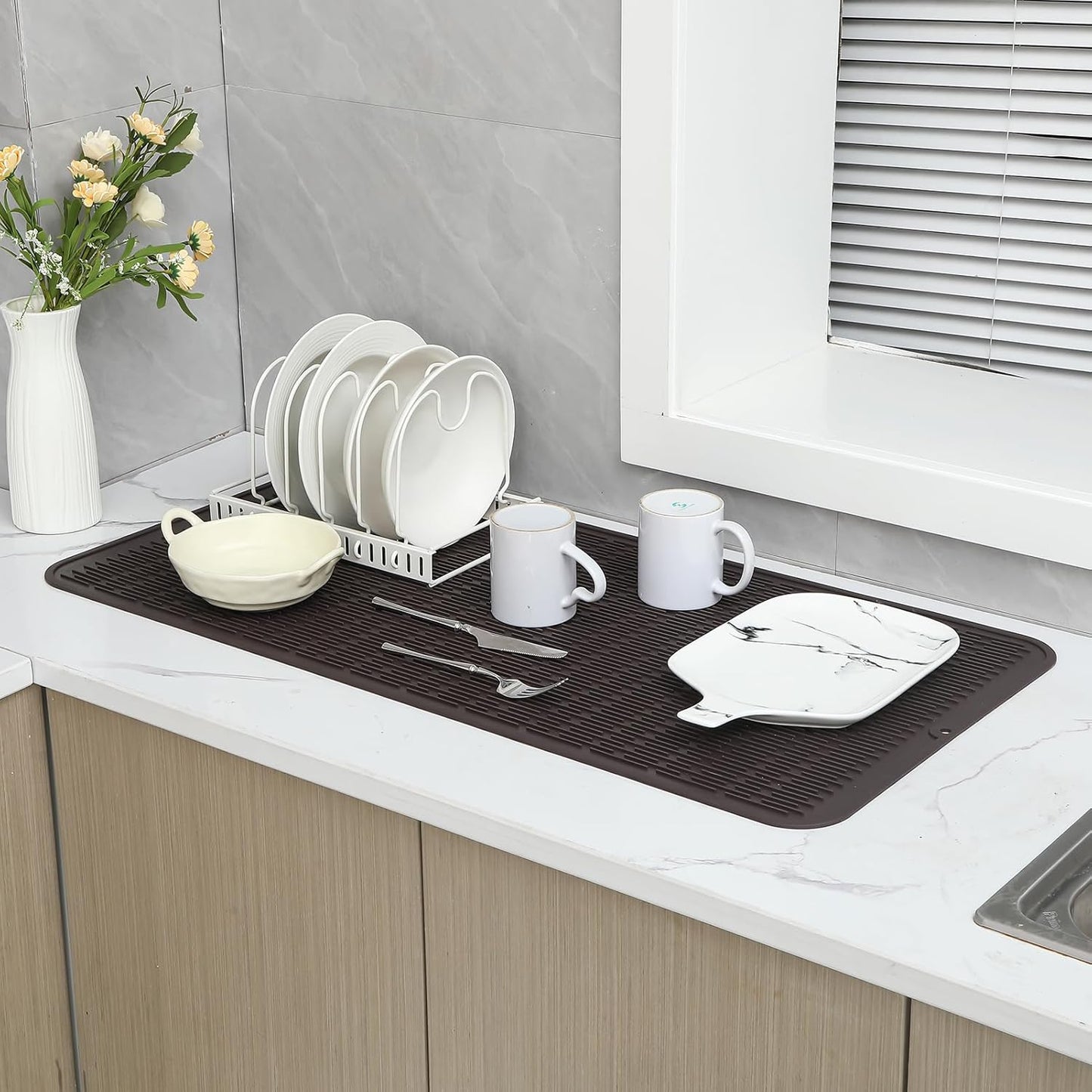 MicoYang Silicone Dish Drying Mat for Multiple Usage,Easy clean,Eco-friendly,Heat-resistant Silicone Mat for Kitchen Counter,Sink,Bar,Bottle,or Cup Green M 17 inches x 6 inches