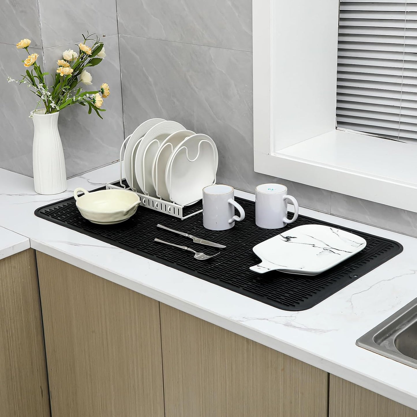 MicoYang Silicone Dish Drying Mat for Multiple Usage,Easy clean,Eco-friendly,Heat-resistant Silicone Mat for Kitchen Counter,Sink,Bar,Bottle,or Cup Green M 17 inches x 6 inches