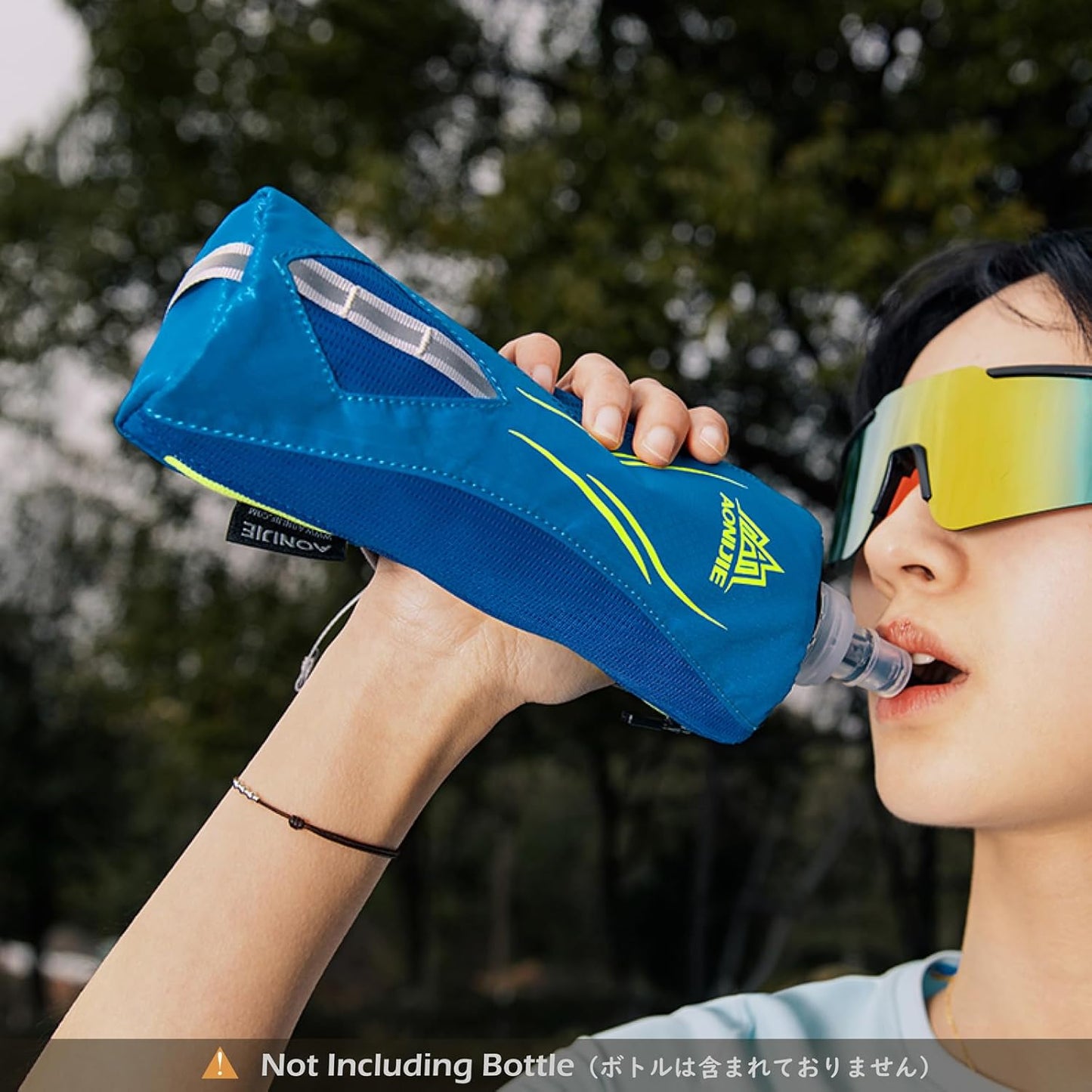 TRIWONDER Handheld Water Bottle for Running, Quick Grip Chill 17 oz Handheld Soft Water Bottle with Hand Strap Hydration Pack, BPA Sport Soft Flask (Blue)