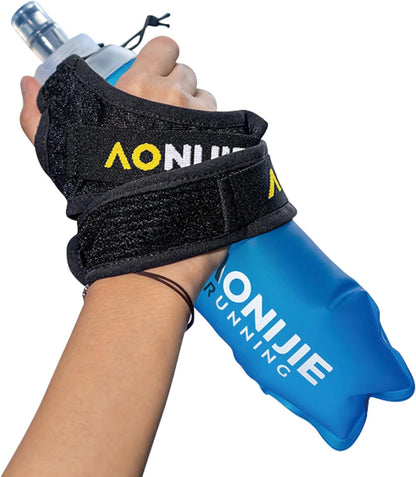 TRIWONDER Handheld Water Bottle for Running, Quick Grip Chill 17 oz Handheld Soft Water Bottle with Hand Strap Hydration Pack, BPA Sport Soft Flask (Blue)