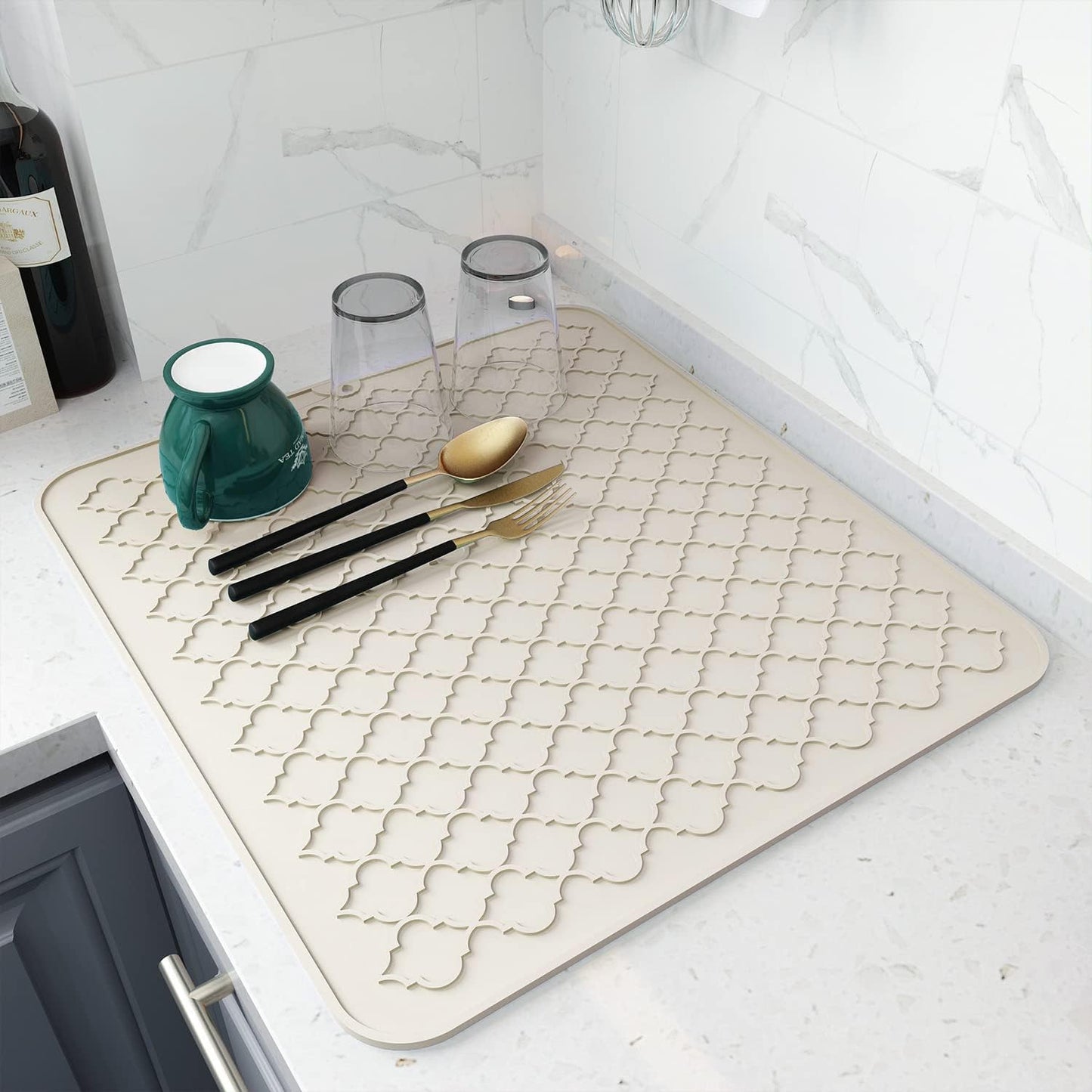 AMOAMI-Dish Drying Mats for Kitchen Counter-Silicone Dish Drying Mat-Kitchen Dish Drying Pad Heat Resistant Mat-Kitchen Gadgets Kitchen Accessories Kitchen Small Appliances(12" x 16", BLACK)