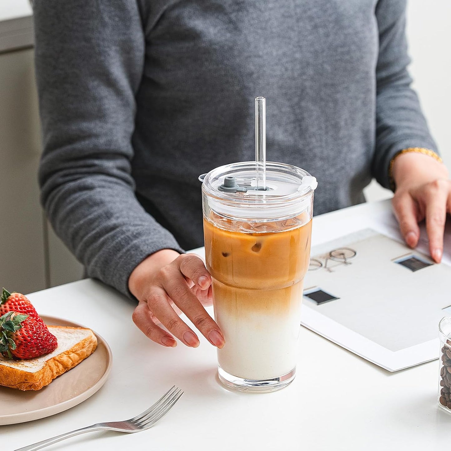 SoulTimes 20oz Glass Cups with Lids and Straws, Ribbed Glass Tumbler for Iced Coffee, Smoothie, Juice & Cold Drinks, Reusable Thick Glassware Set, Elegant Home & Travel Drinkware【2 Pack】