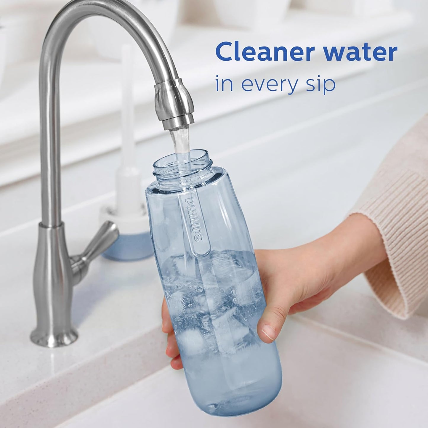 PHILIPS Filtered Water Bottle, BPA-Free Tritan Plastic Water Bottles, Replaces 450 Plastic Water Bottle with Reusable GoZero Everyday Water Filter, Portable Filtering Bottle for Travel, 22 oz, Green