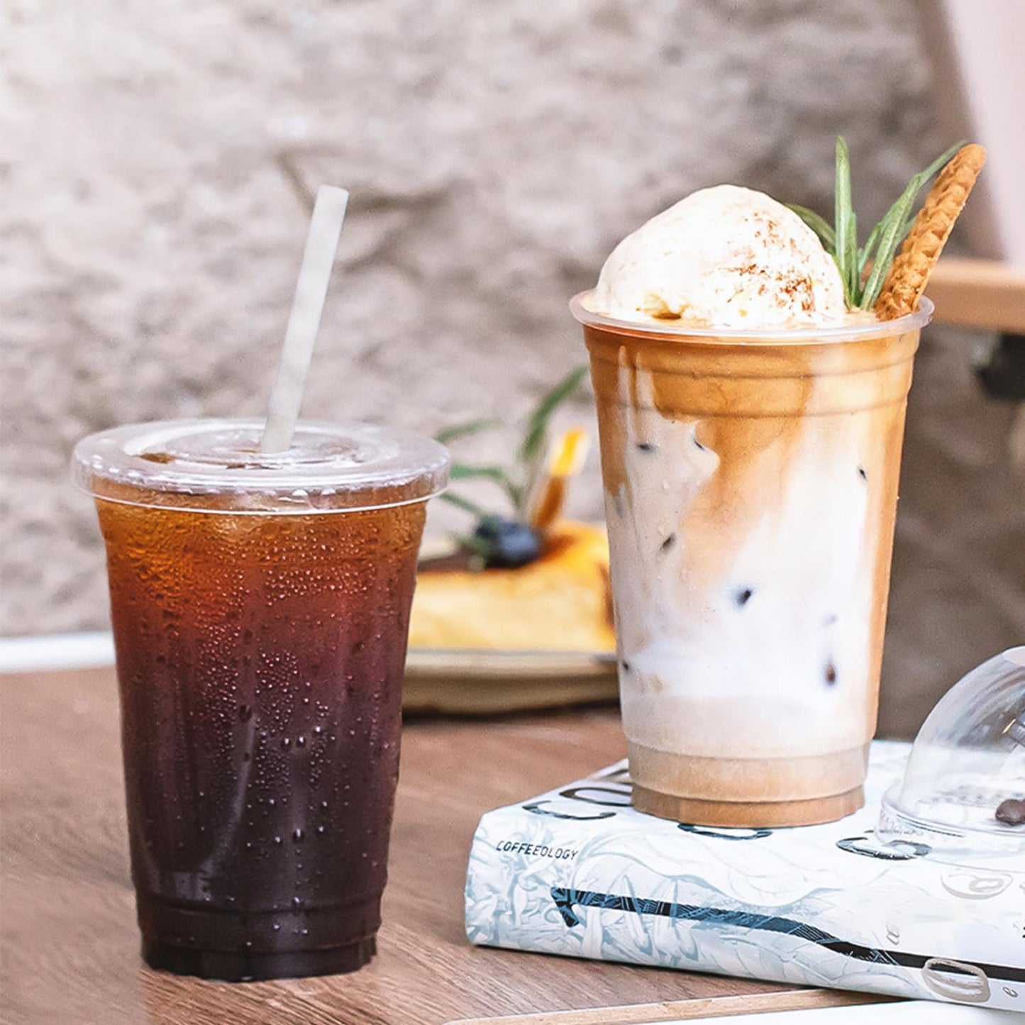 Ginkgo 32 oz Clear Plastic Cups with Lids and Jumbo Straws, Disposable To Go Iced Coffee Cups for Smoothie, Boba Milk Tea - 50 Pack