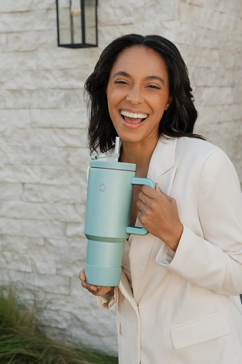 Infusion Pro 40 oz Tumbler with Handle, Fruit Infuser & Straw Lid : 50 Recipe Fruit Infusion eBook : Bottom Boot : Fits Cupholder : Stainless Steel Insulated Travel Mug : Essence (BLUE SURF)