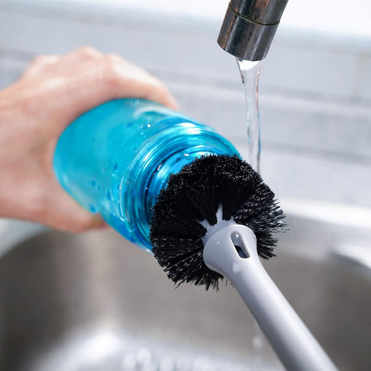 MOSOLAN 2-in-1 Water Bottle Brush and Straw Cleaner Brush, Long Handle Water Bottle Scrubbing Brush for Water Bottles, Glasswares, Mugs, Flasks, Tumblers and Kitchen Sink, Black, 1 Pack