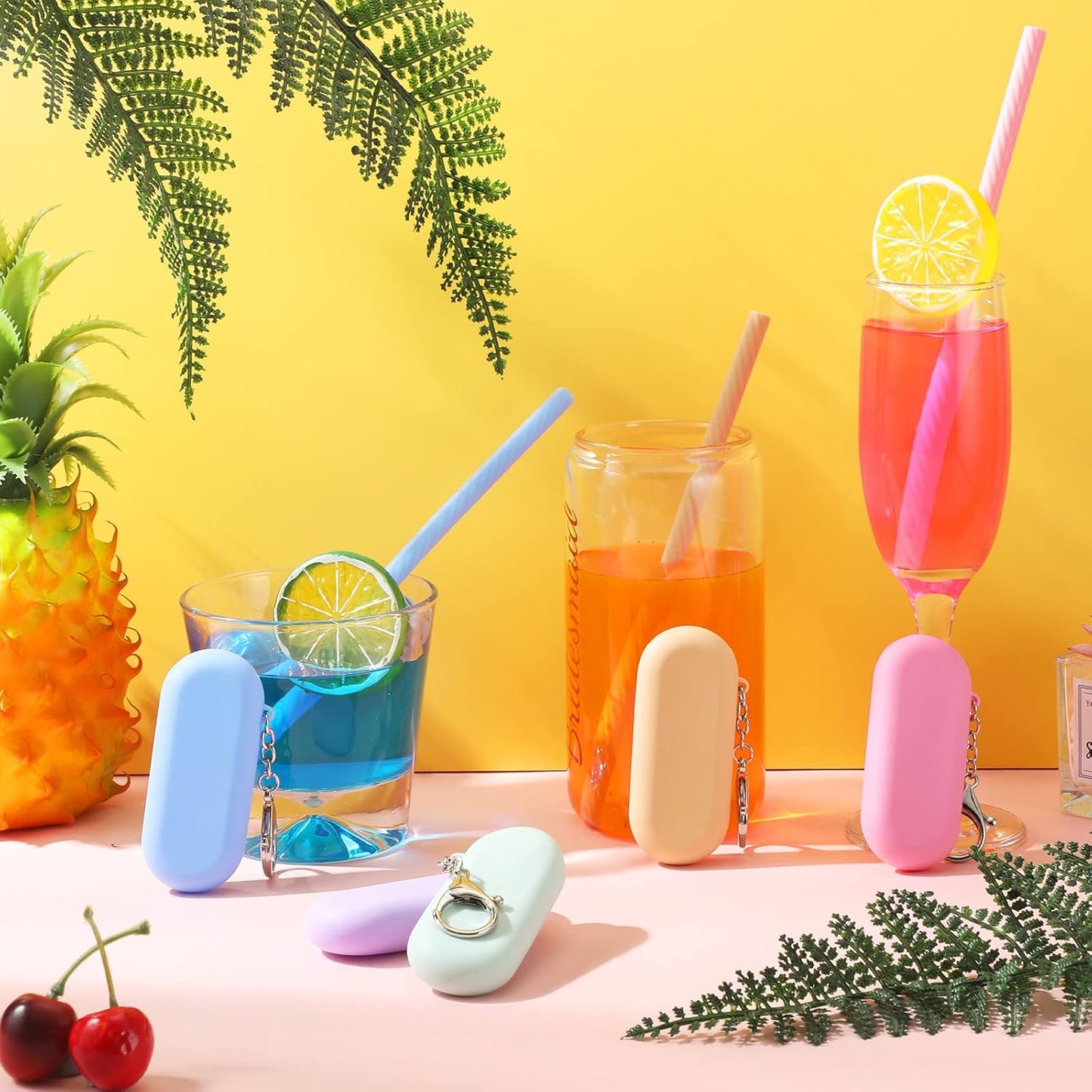 Meanplan 8 Set Cruise Ship Essentials,Silicone Straws with Case Reusable Foldable Portable Drinking Straw for Party Travel Cold or Hot with Carry Case and Cleaning Brushes (Rainbow Colors)