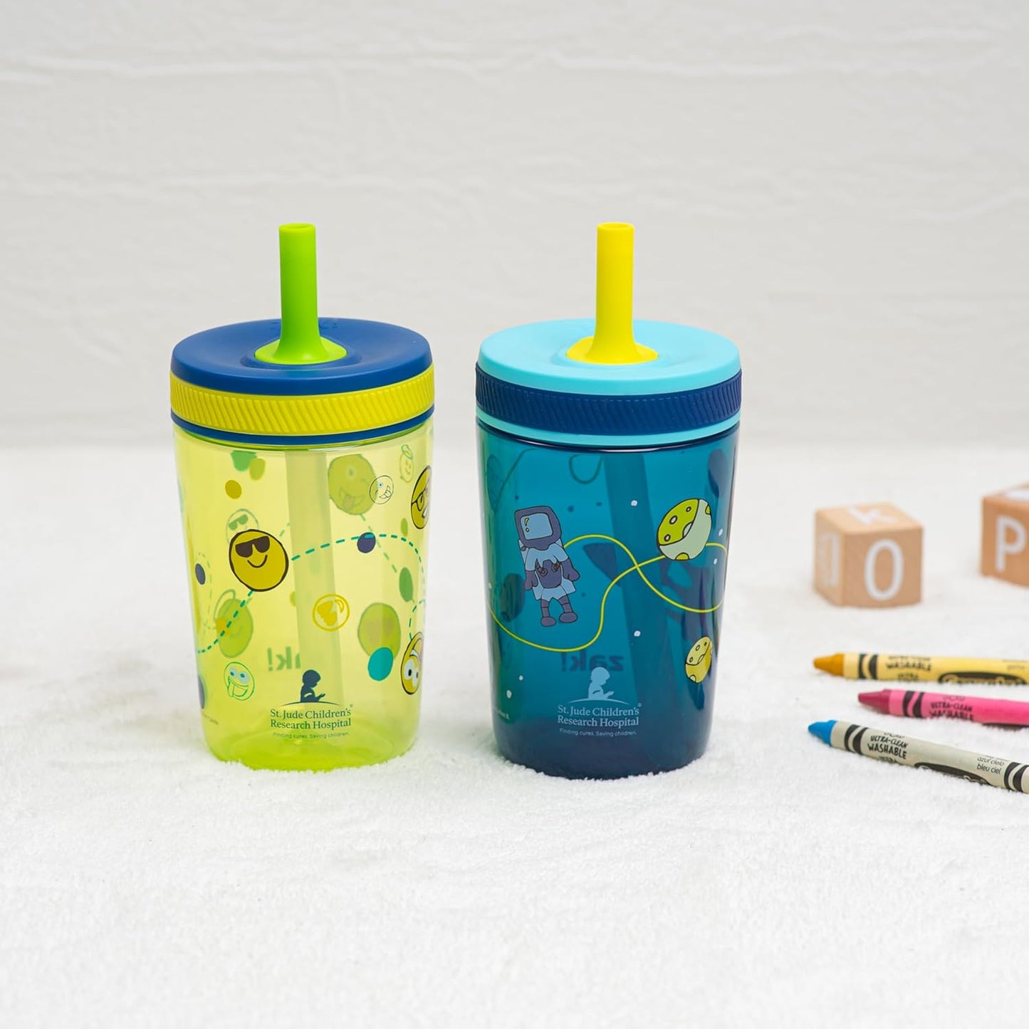 Zak Designs 15oz Bluey Kelso Tumbler Set, Leak-Proof Screw-On Lid with Straw Made of Durable Plastic and Silicone, Perfect Bundle for Kids, 2 Count (Pack of 1) - Colors A