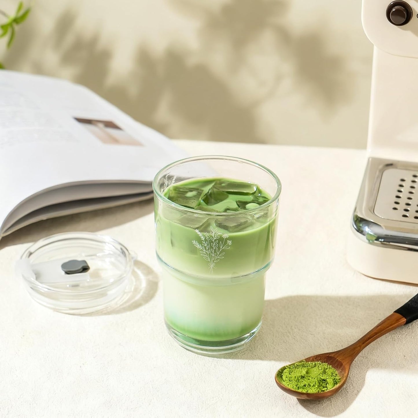 Olvini 13oz Glass Tumbler with Straw and Lid, Reusable Iced Coffee Cup Tumbler, Cute Glass Cups for Water, Matcha, Travel Coffee Mugs (Daisy)