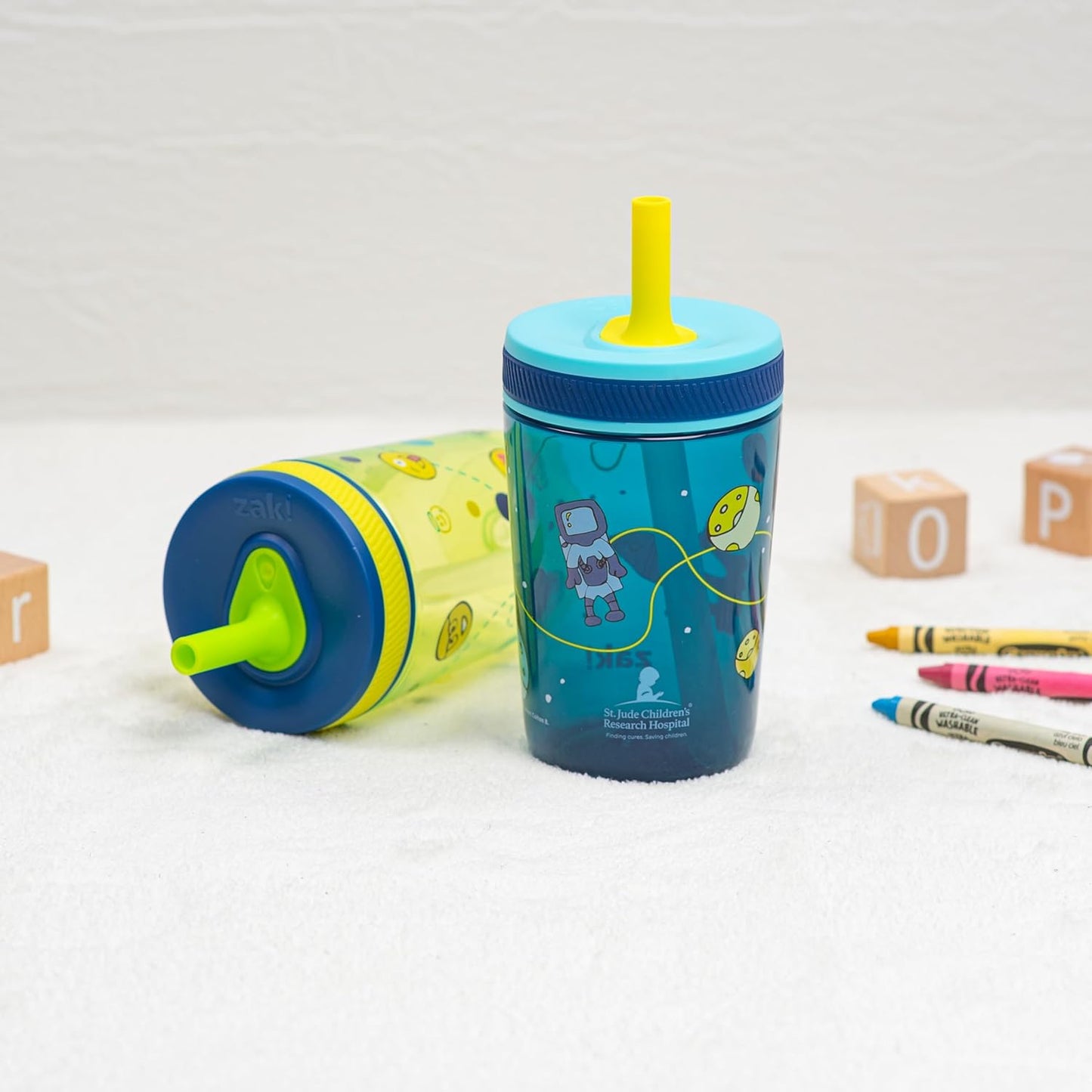 Zak Designs 15oz Bluey Kelso Tumbler Set, Leak-Proof Screw-On Lid with Straw Made of Durable Plastic and Silicone, Perfect Bundle for Kids, 2 Count (Pack of 1) - Colors A