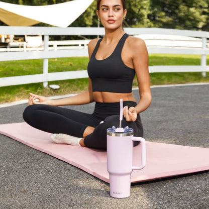 40 oz Tumbler with Handle and Straw Lid,Insulated Reusable Stainless Steel Water Bottle Travel Mug，Cupholder Friendly Double Wall Vacuum Sealed Cup (Black)