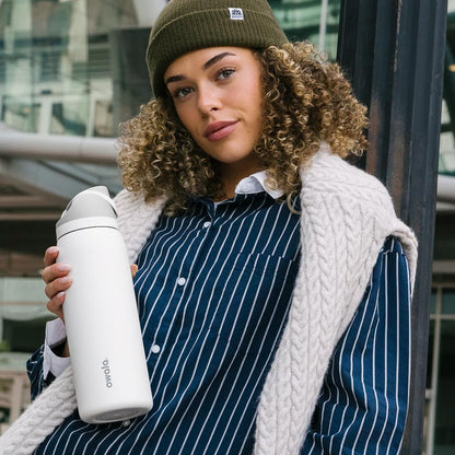 Owala FreeSip Insulated Stainless Steel Water Bottle with Straw, BPA-Free Sports Water Bottle, Great for Travel, 32 Oz, Denim