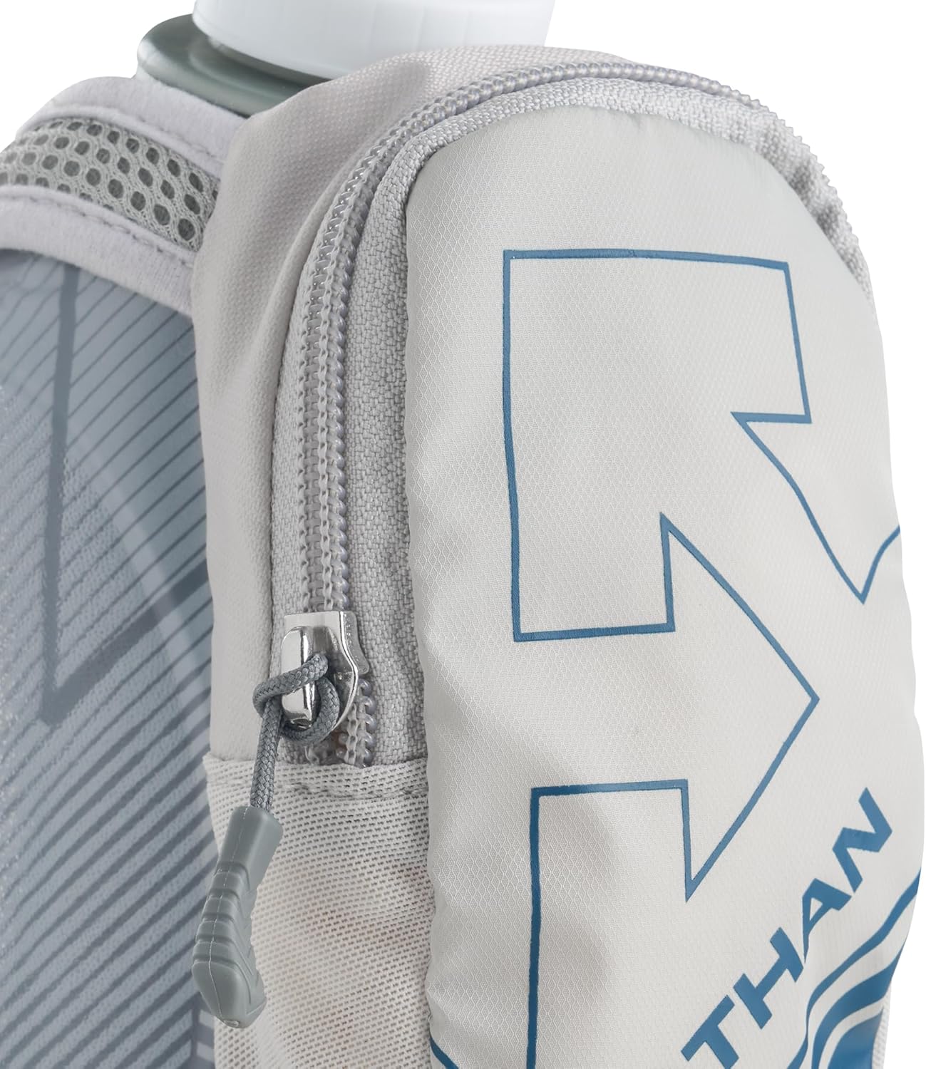 Nathan SpeedDraw Plus Insulated Handheld Water Bottle – Grip-Free Running Flask for Runners, Hiking, and Sports