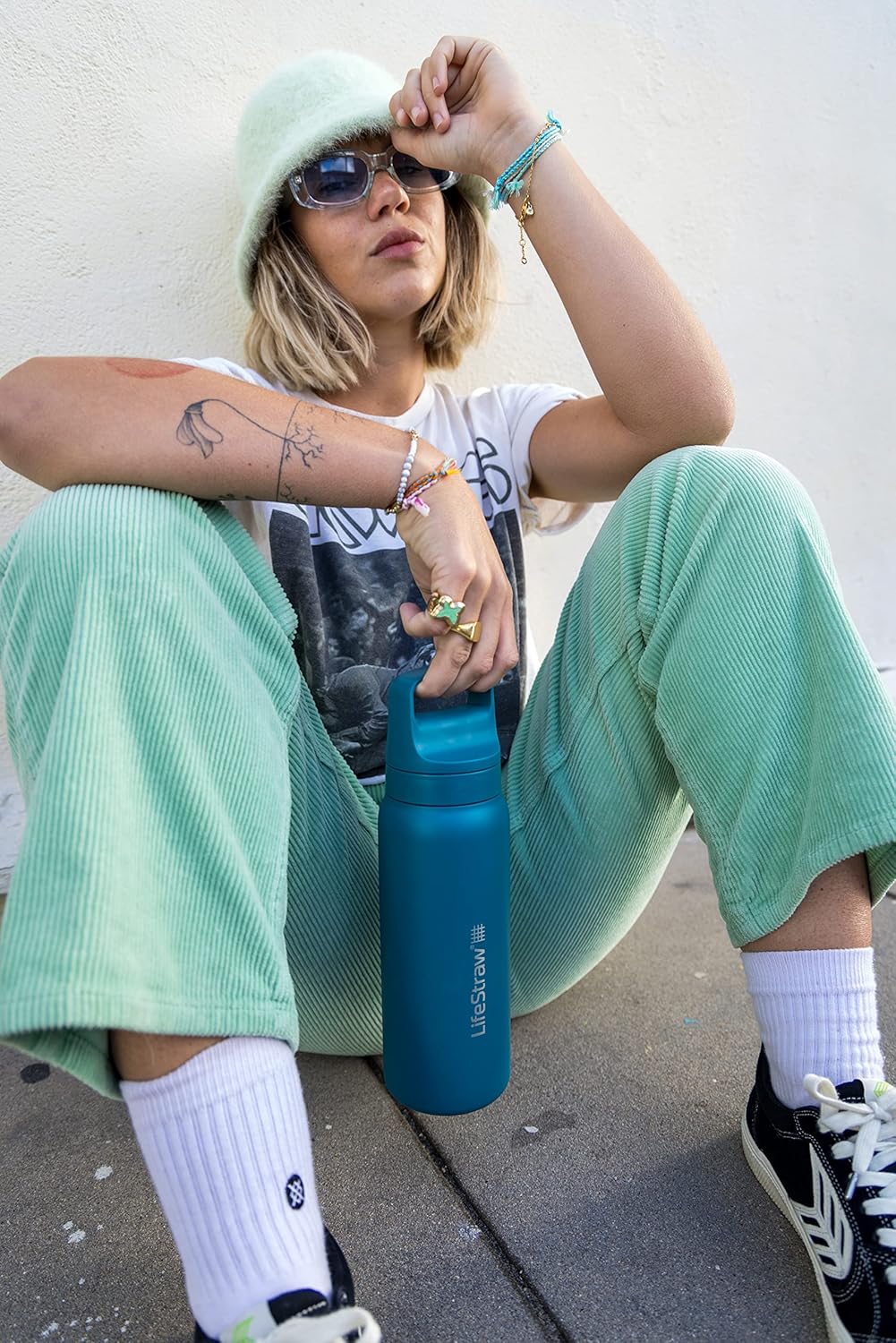 LifeStraw Go Series — Insulated Stainless Steel Water Filter Bottle for Travel and Everyday Use Removes Bacteria, Parasites and Microplastics, Improves Taste, 1L Aegan Sea