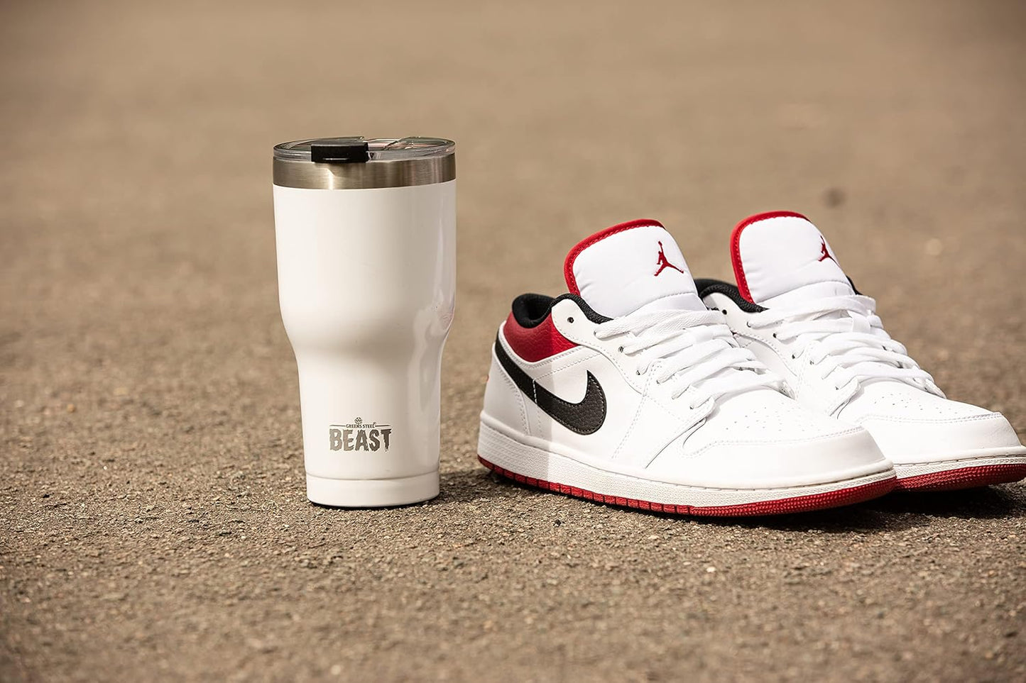 Beast 10 oz Tumbler Stainless Steel Vacuum Insulated Coffee Ice Cup Double Wall Travel Flask (Arctic White)