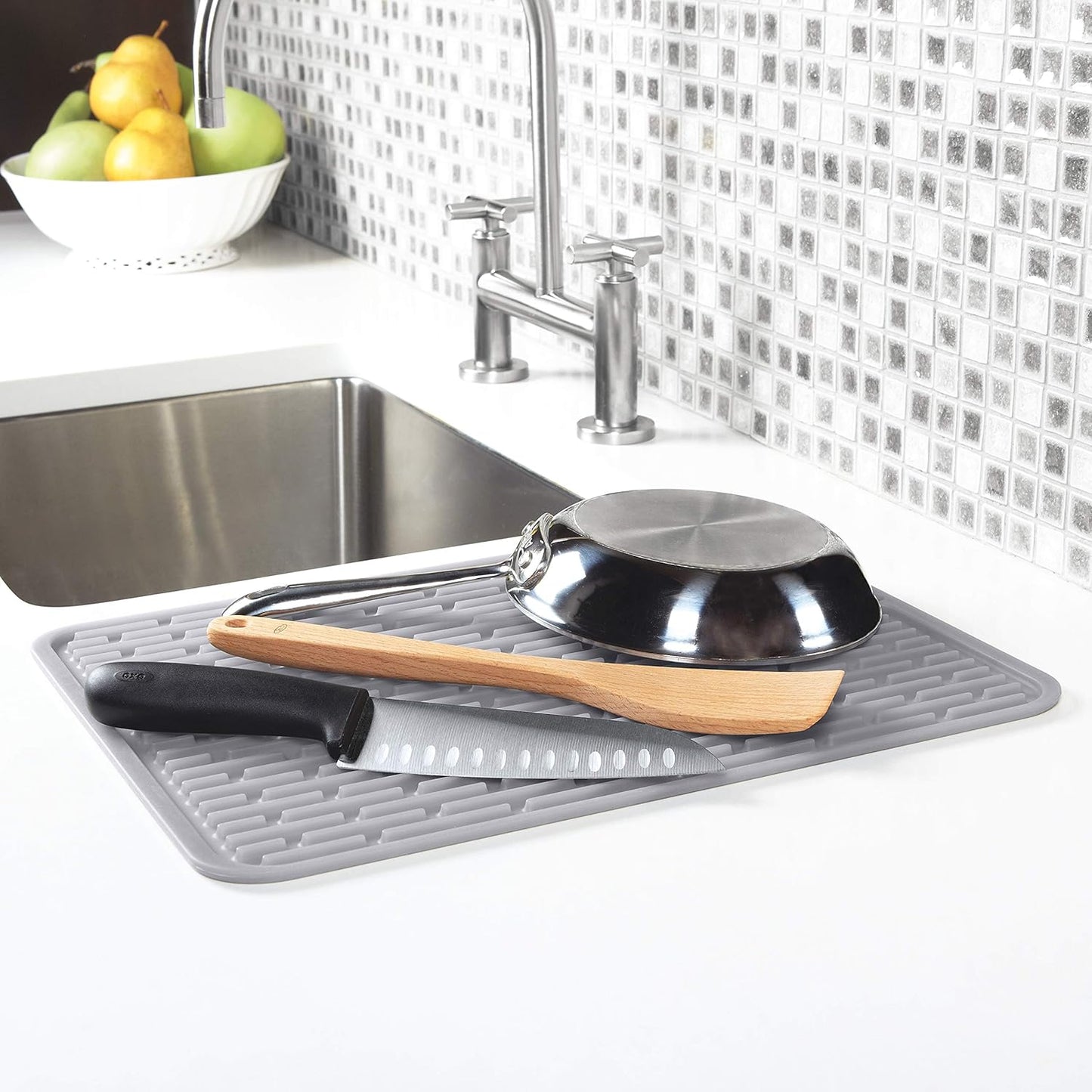 OXO 1372100 Good Grips Silicone Stemware Drying Mat, Gray