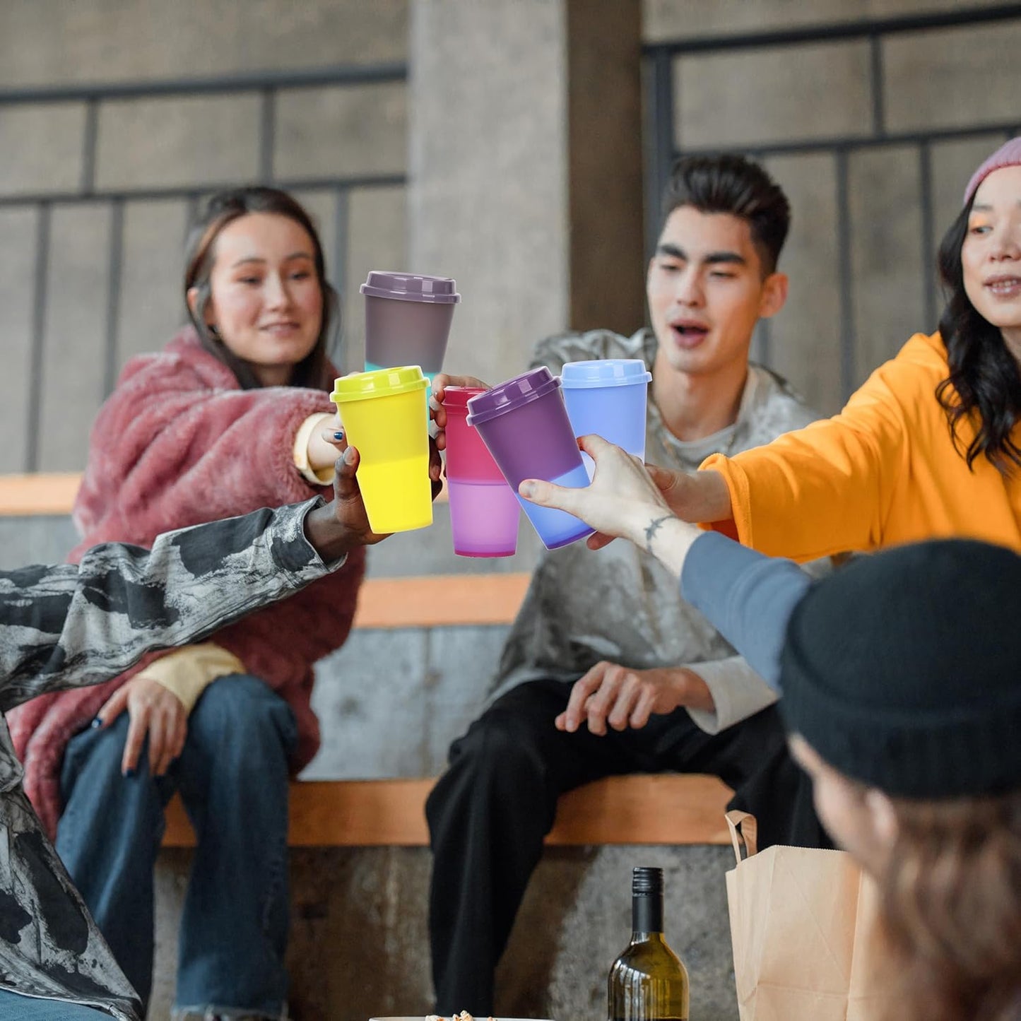 Color Changing Cups, 5 Pack 24oz Plastic Tumblers, Reusable Iced Coffee & Smoothie Cups with Lids and Straws for Parties and Travel