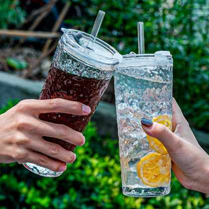 SUROQUE 20oz Ribbed Glass Tumblers with Lids & Straws, Ideal for Iced Coffee, Cocktails & More - Includes Cleaning Brush