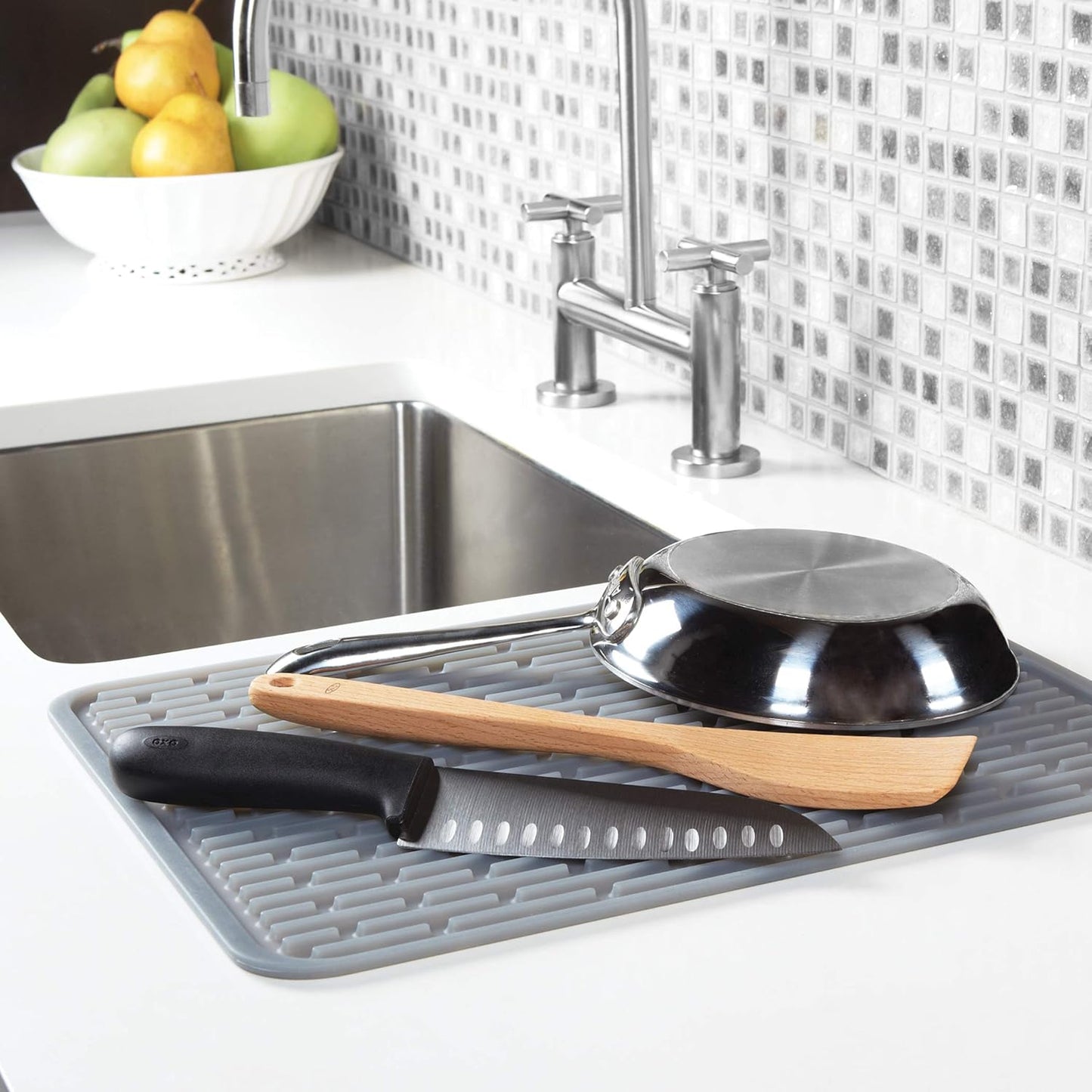 OXO 1372100 Good Grips Silicone Stemware Drying Mat, Gray